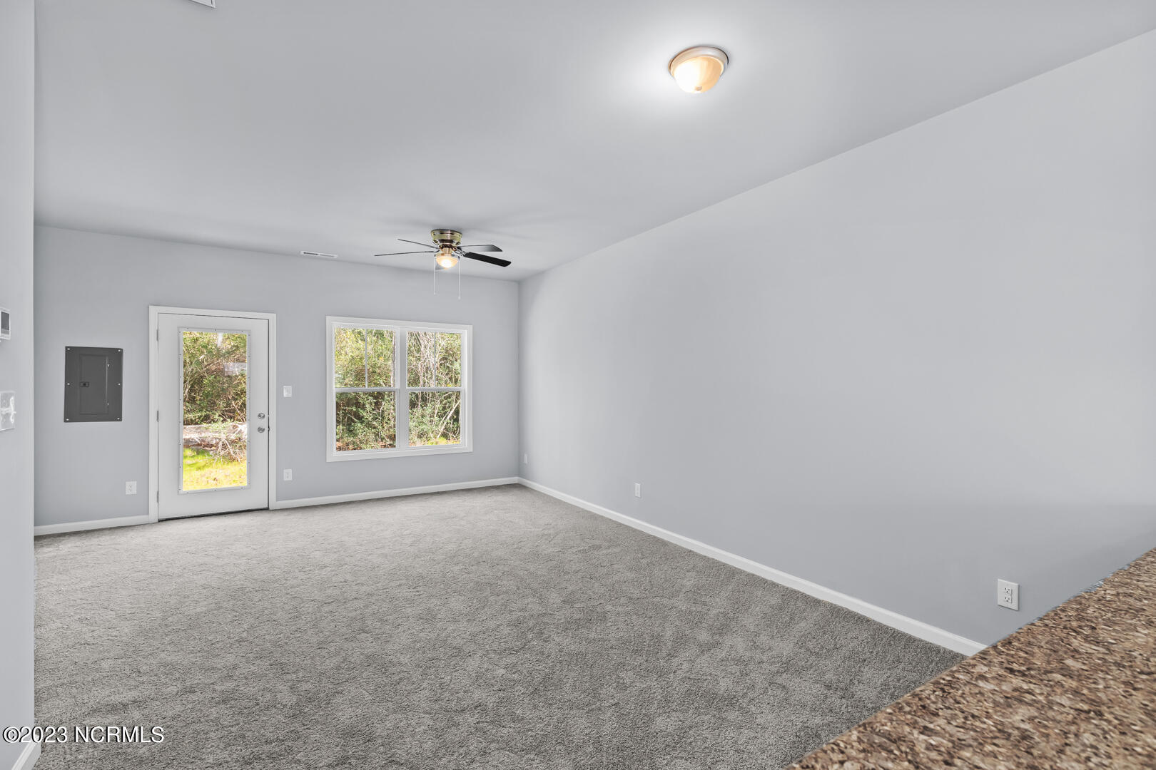 100555596 | Photo 12