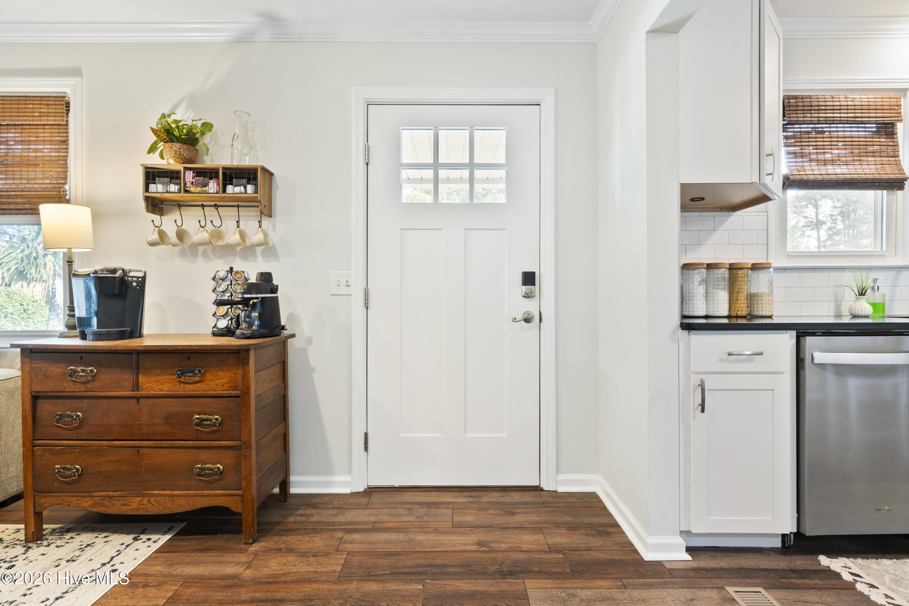 100555391 | Photo 11