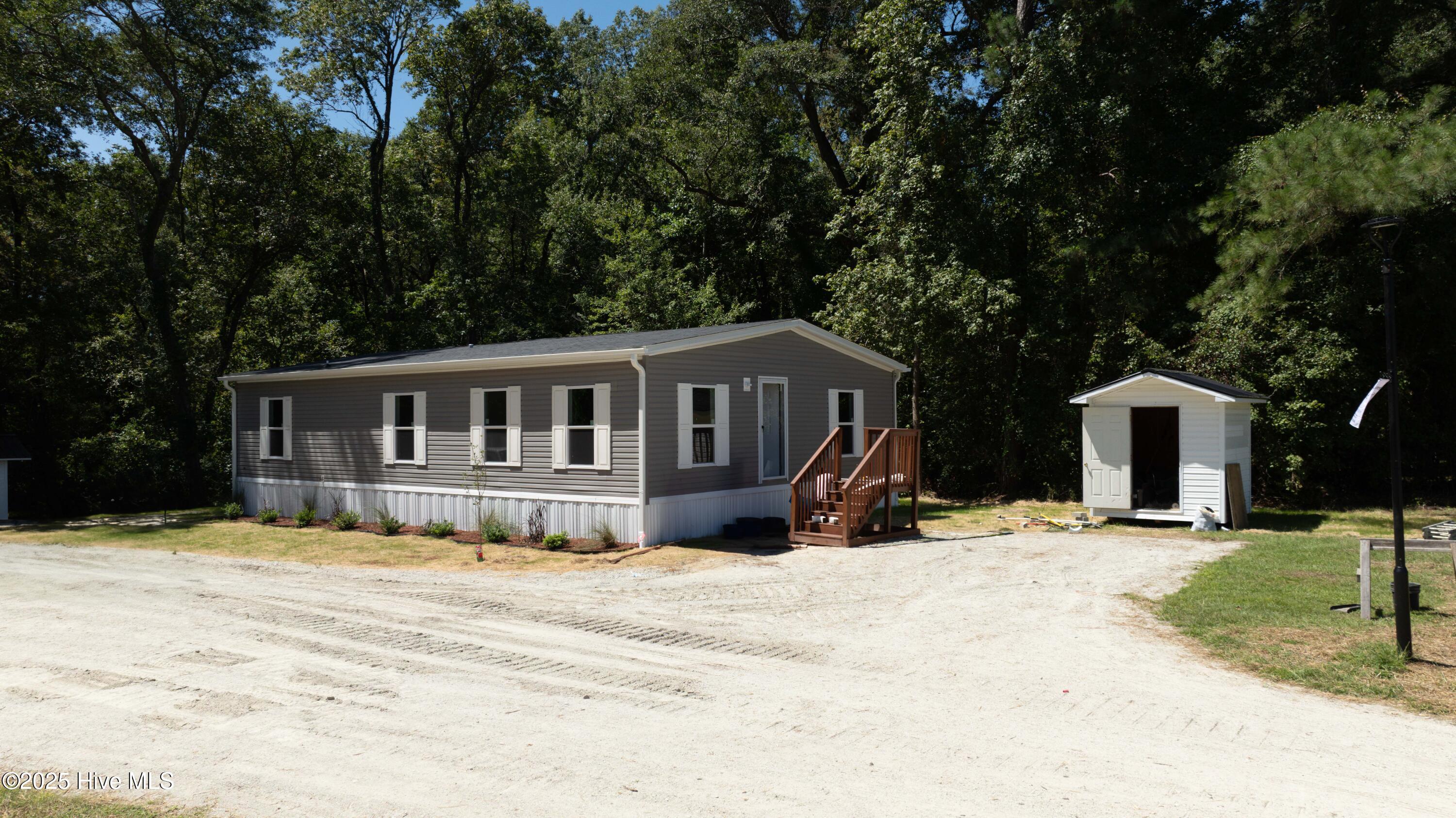 1118 E Old Tar Landing Road