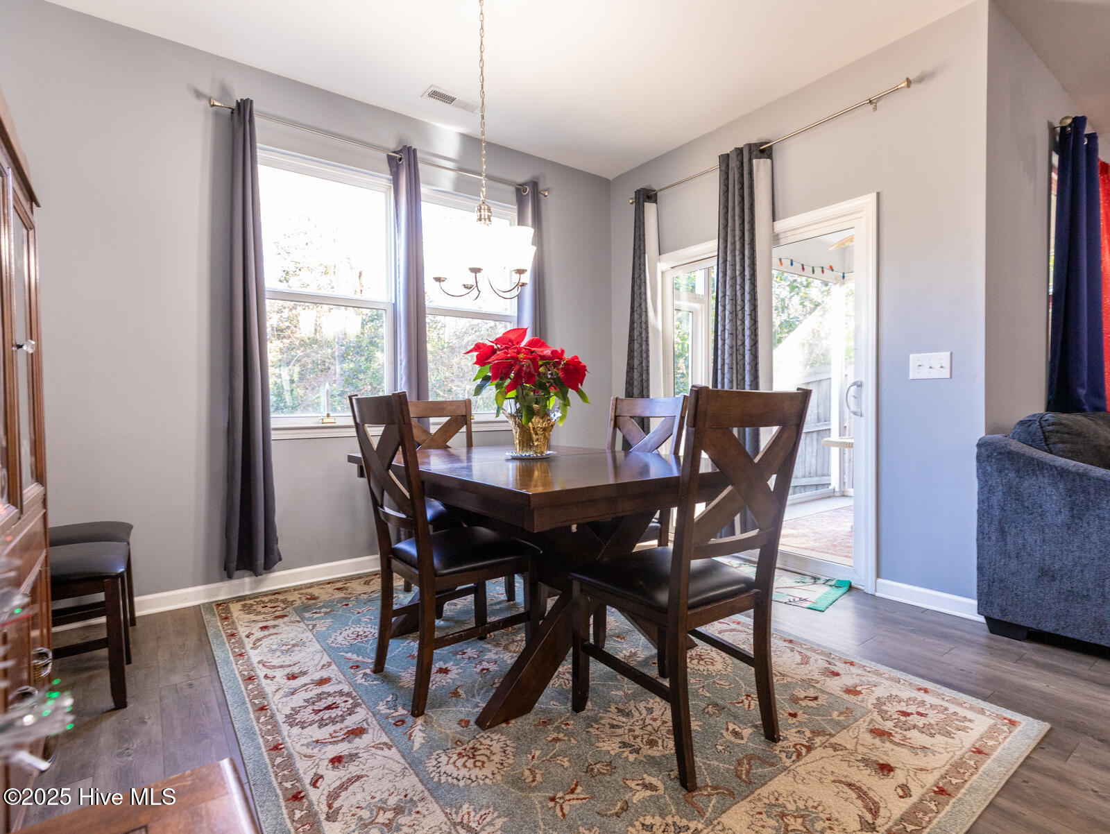 100546728 | Photo 14