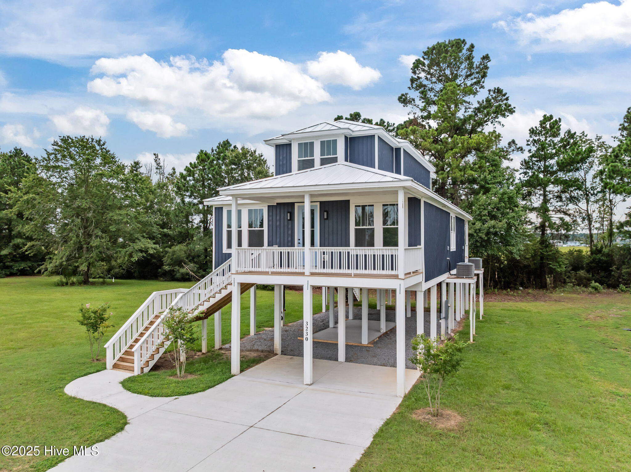 Homes for sale in Chocowinity, NC | 3230 Whichards Beach Rd, Chocowinity, NC 27817 | MLS# 100525487
