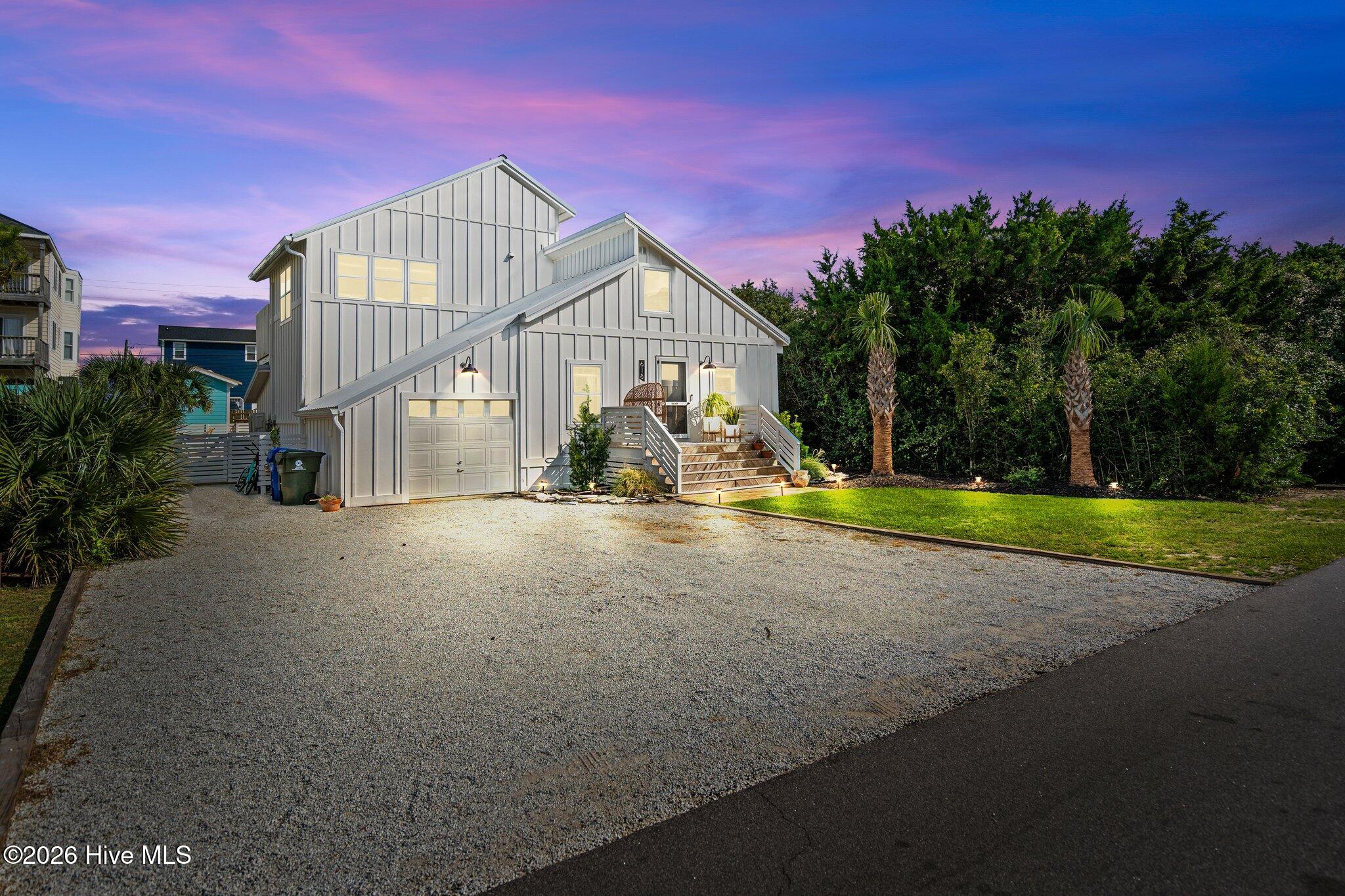 100560357 | Photo 79