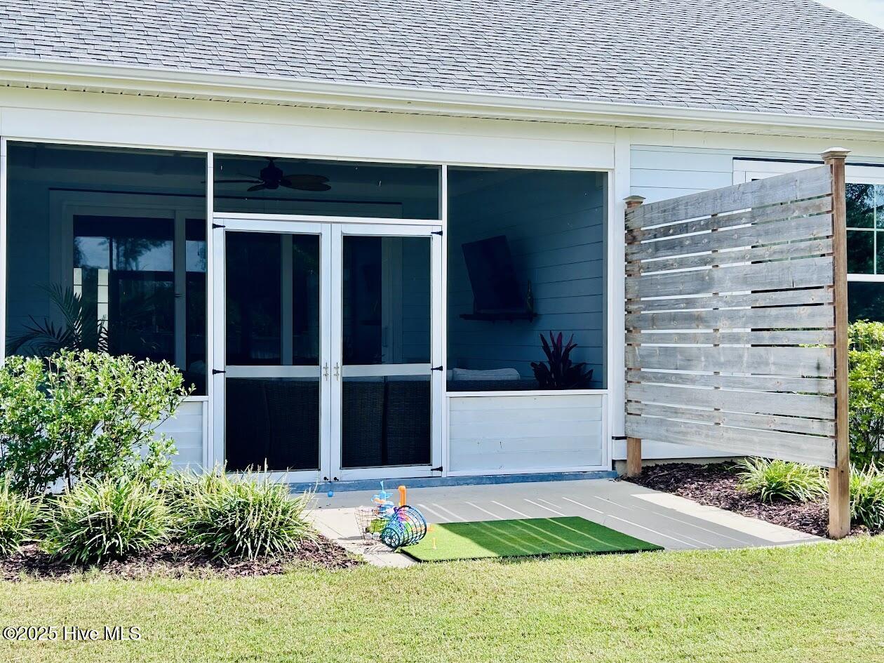 100534621 | Photo 58