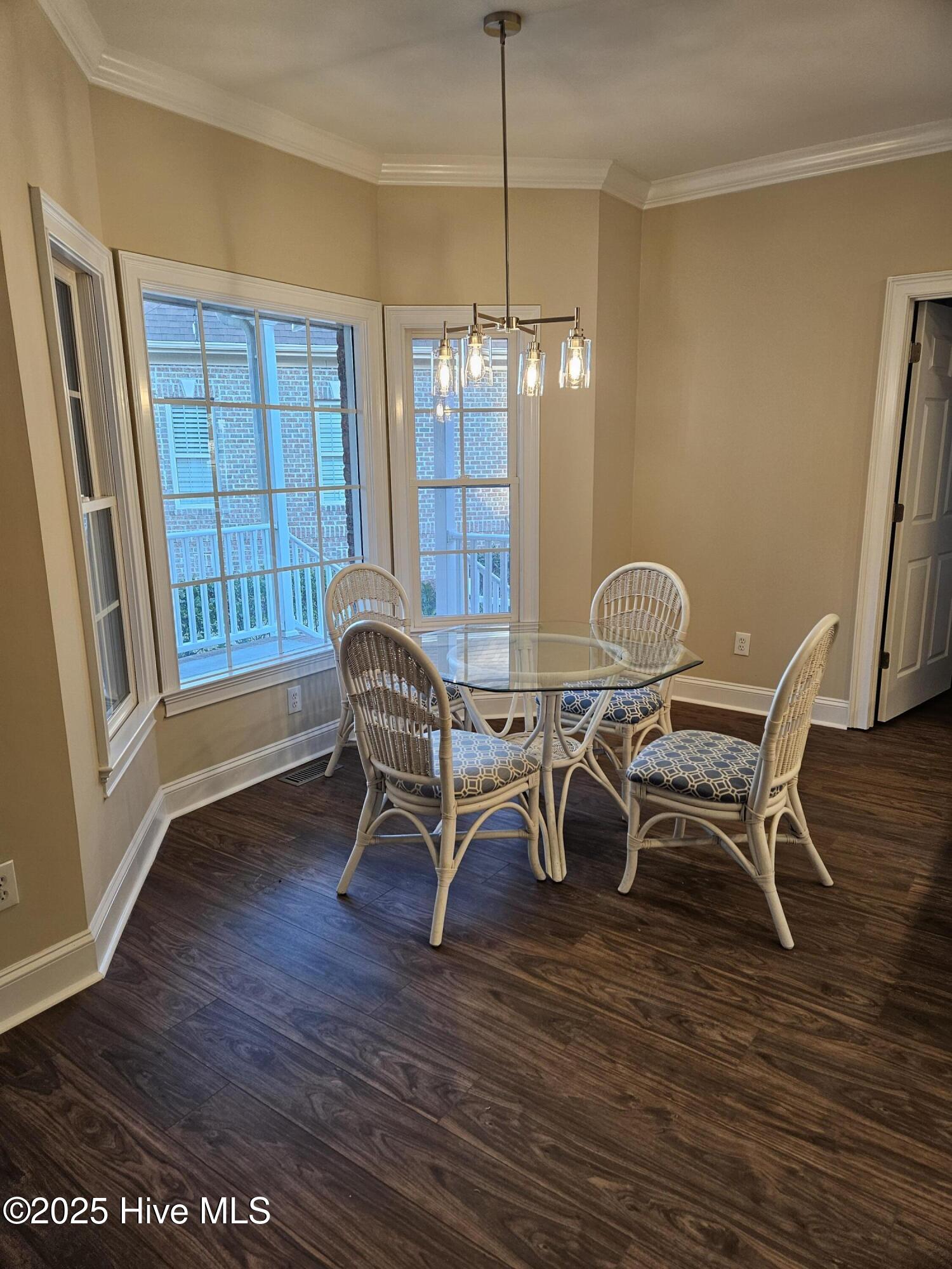 100545247 | Photo 17