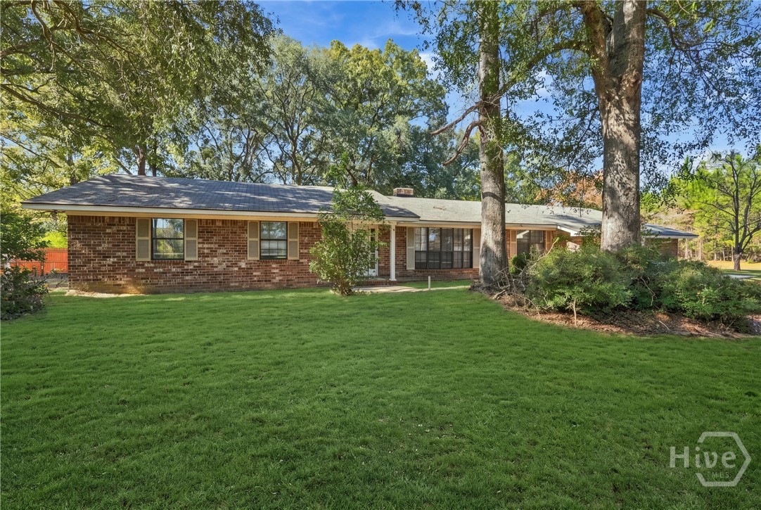 Single family home for sale at 30 Buck Cir, Hinesville, GA 31313 | MLS# SA367296