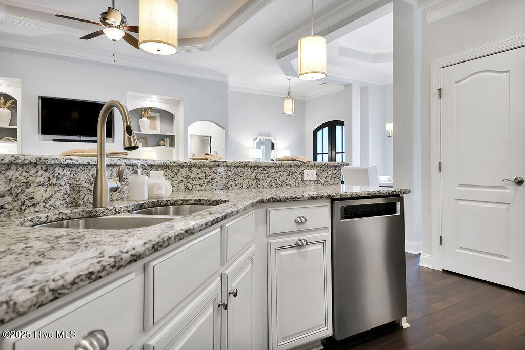 100514876 | Photo 27