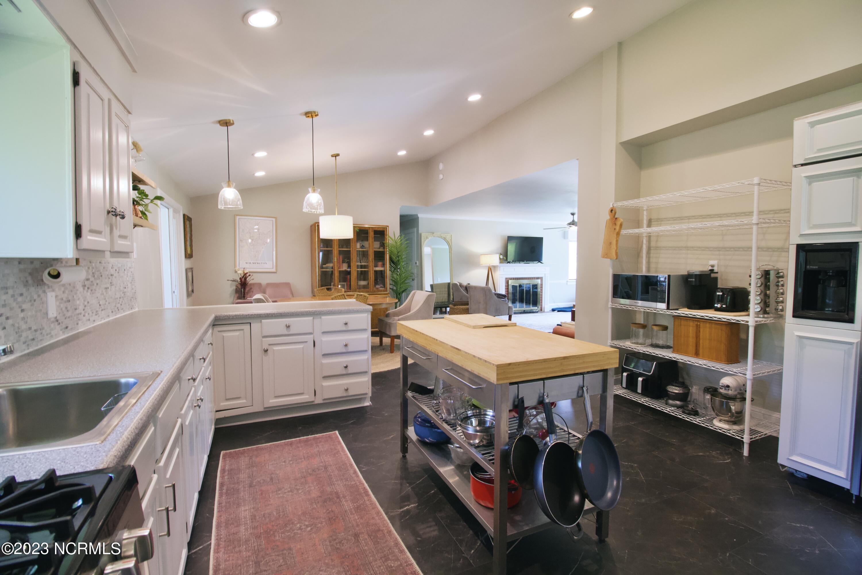 100552600 | Photo 12