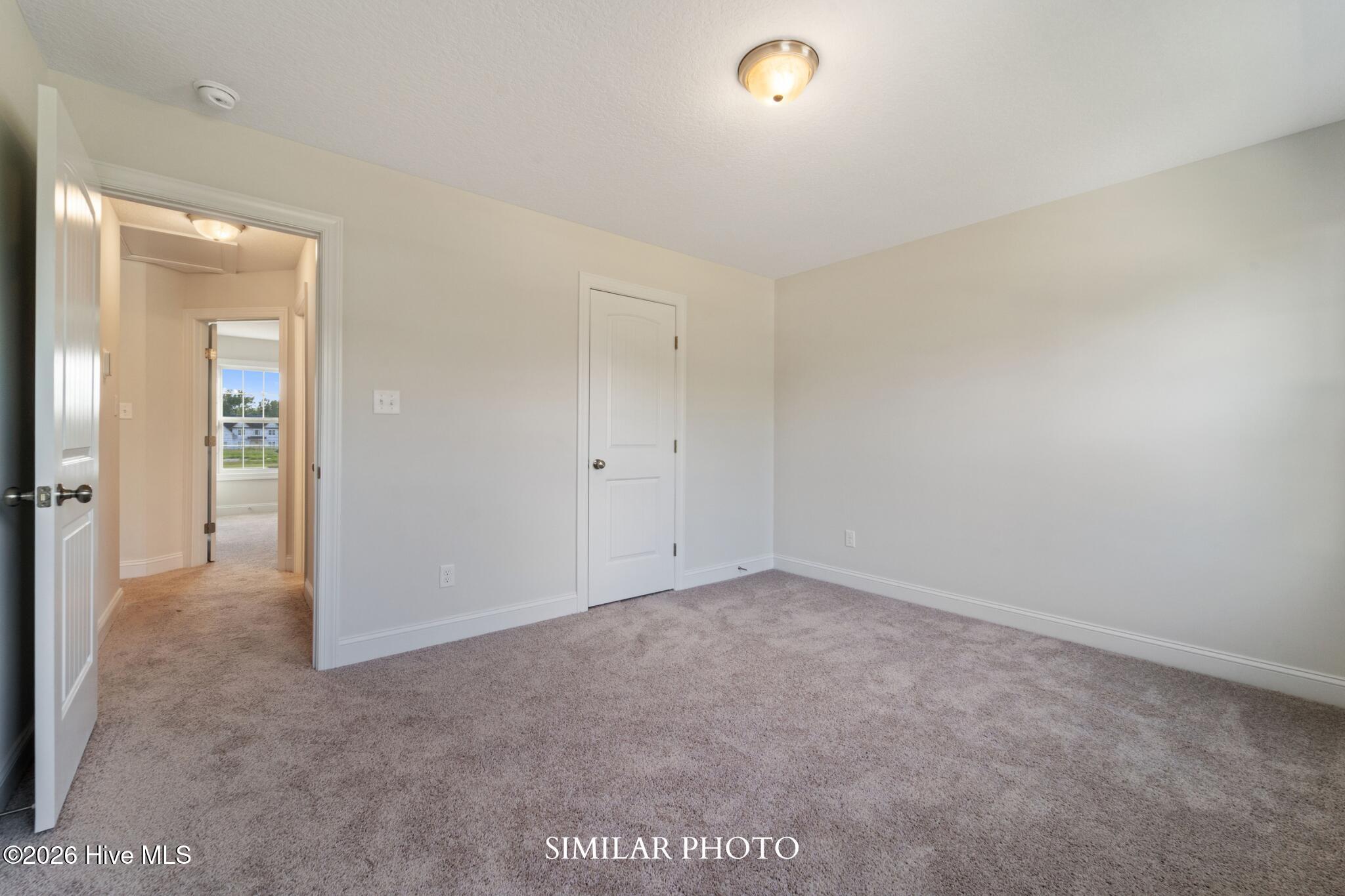 100561558 | Photo 30