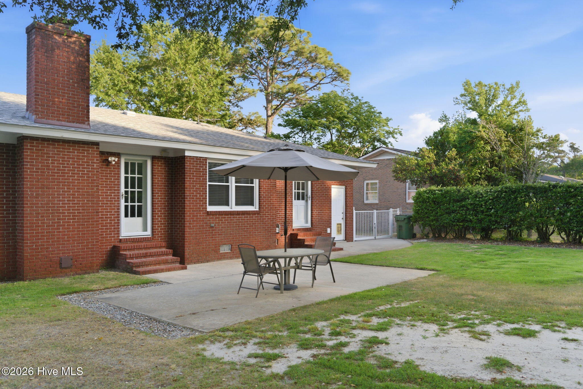 100569519 | Photo 39