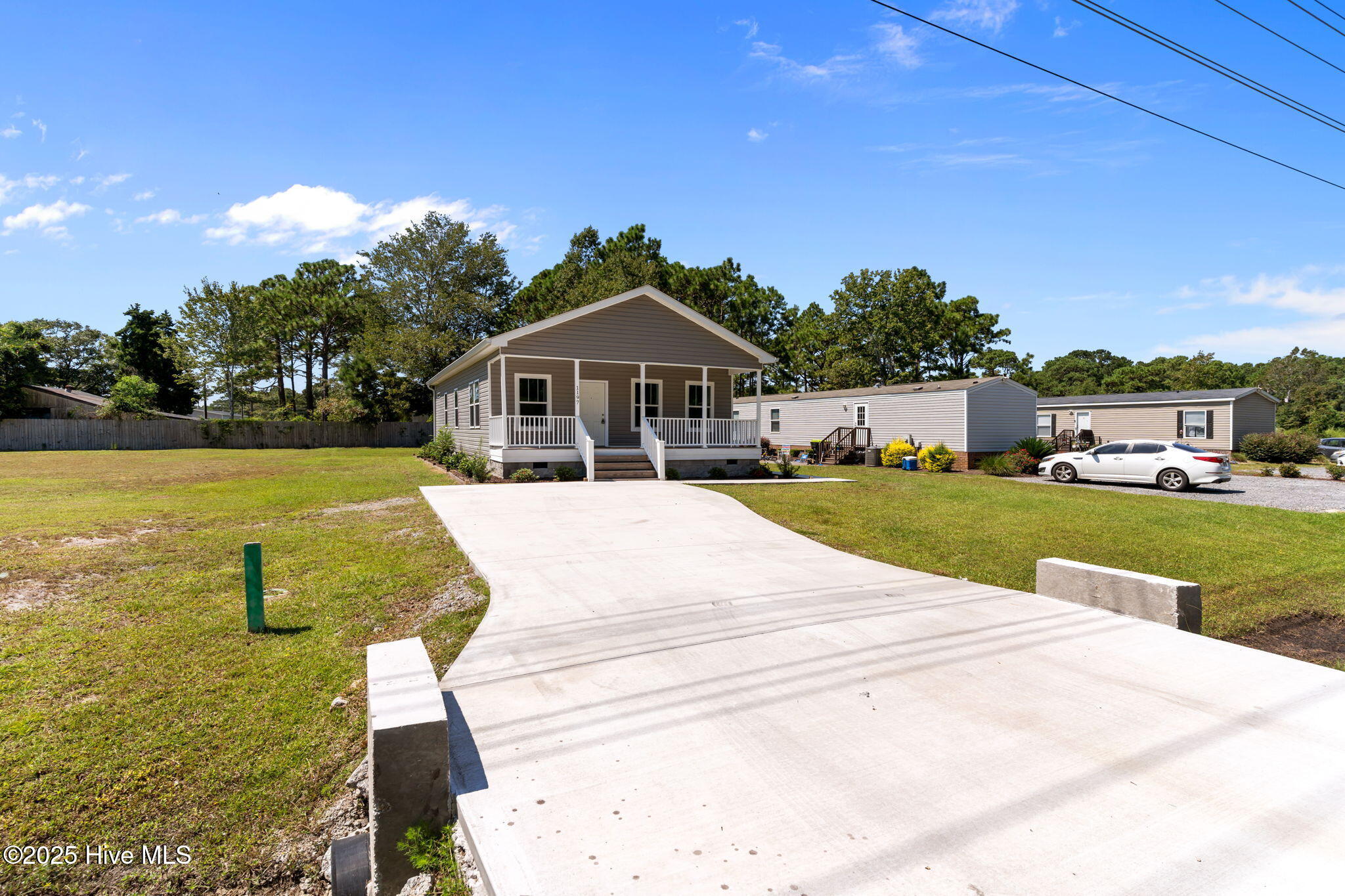 100529726 | Photo 51