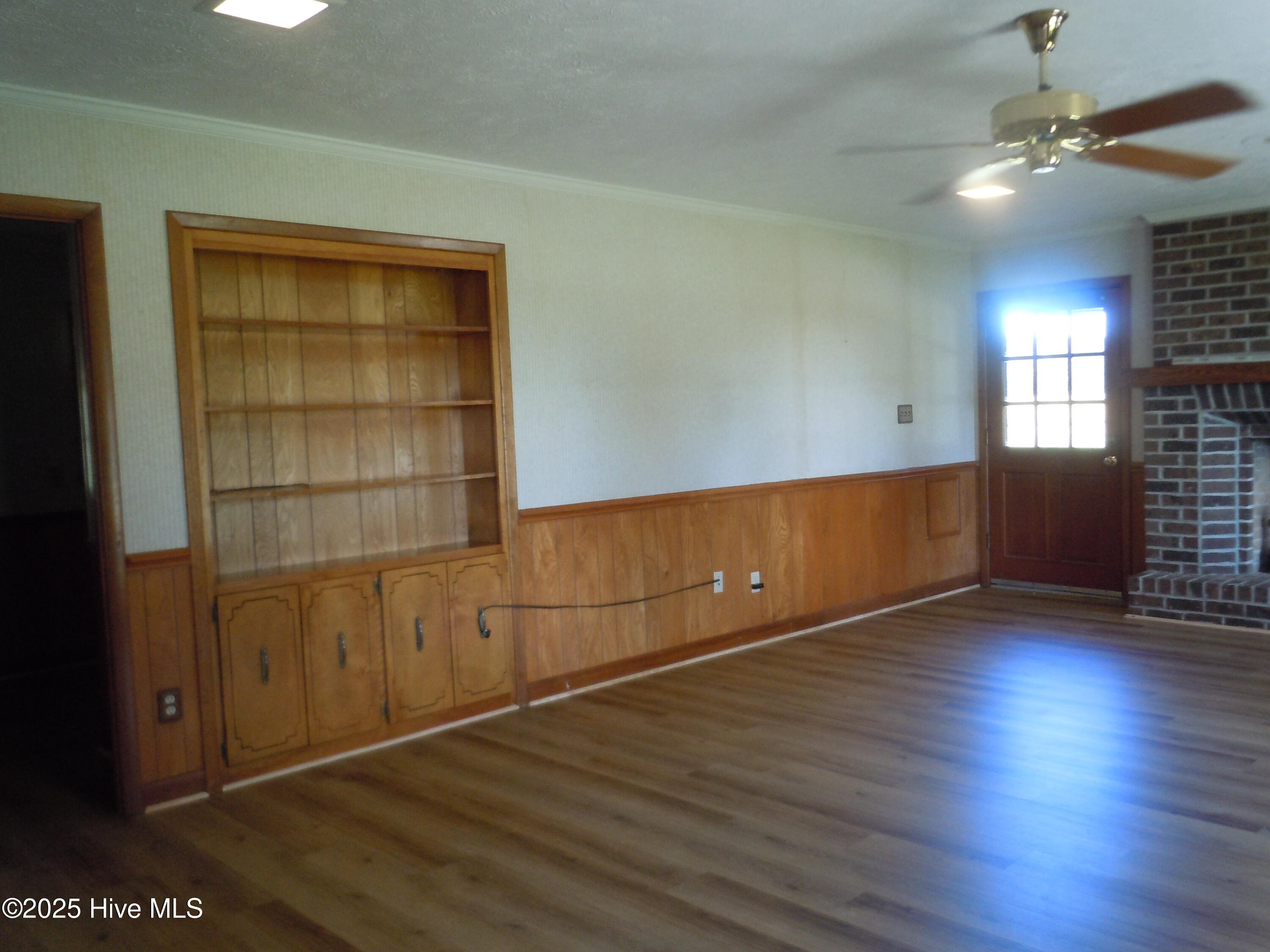 100533053 | Photo 10