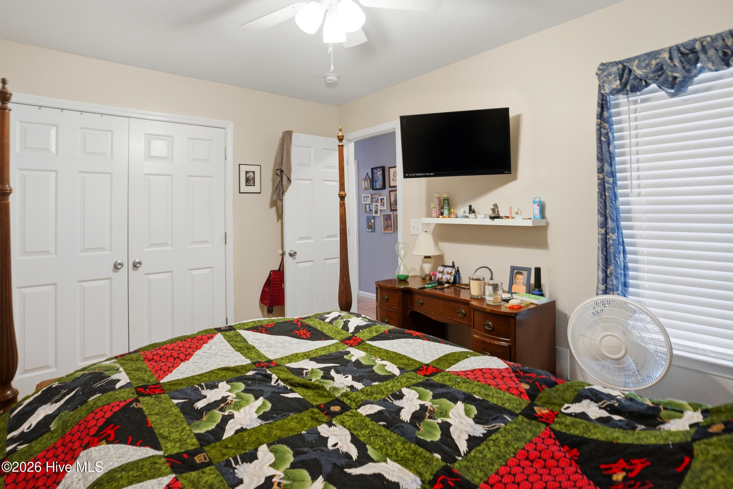 100565868 | Photo 22