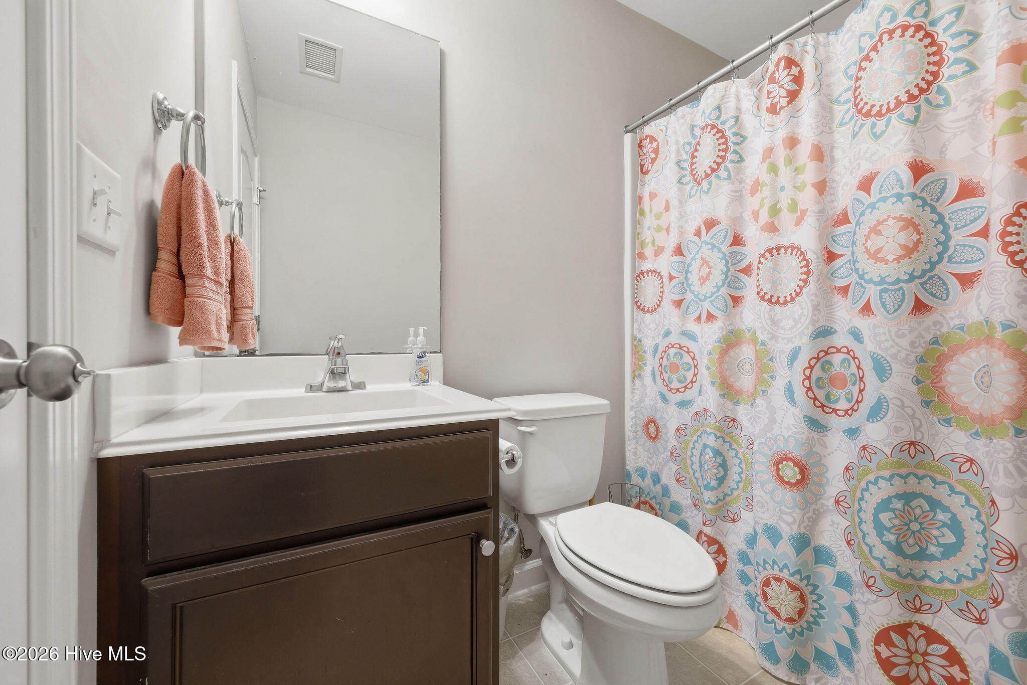 100568658 | Photo 11