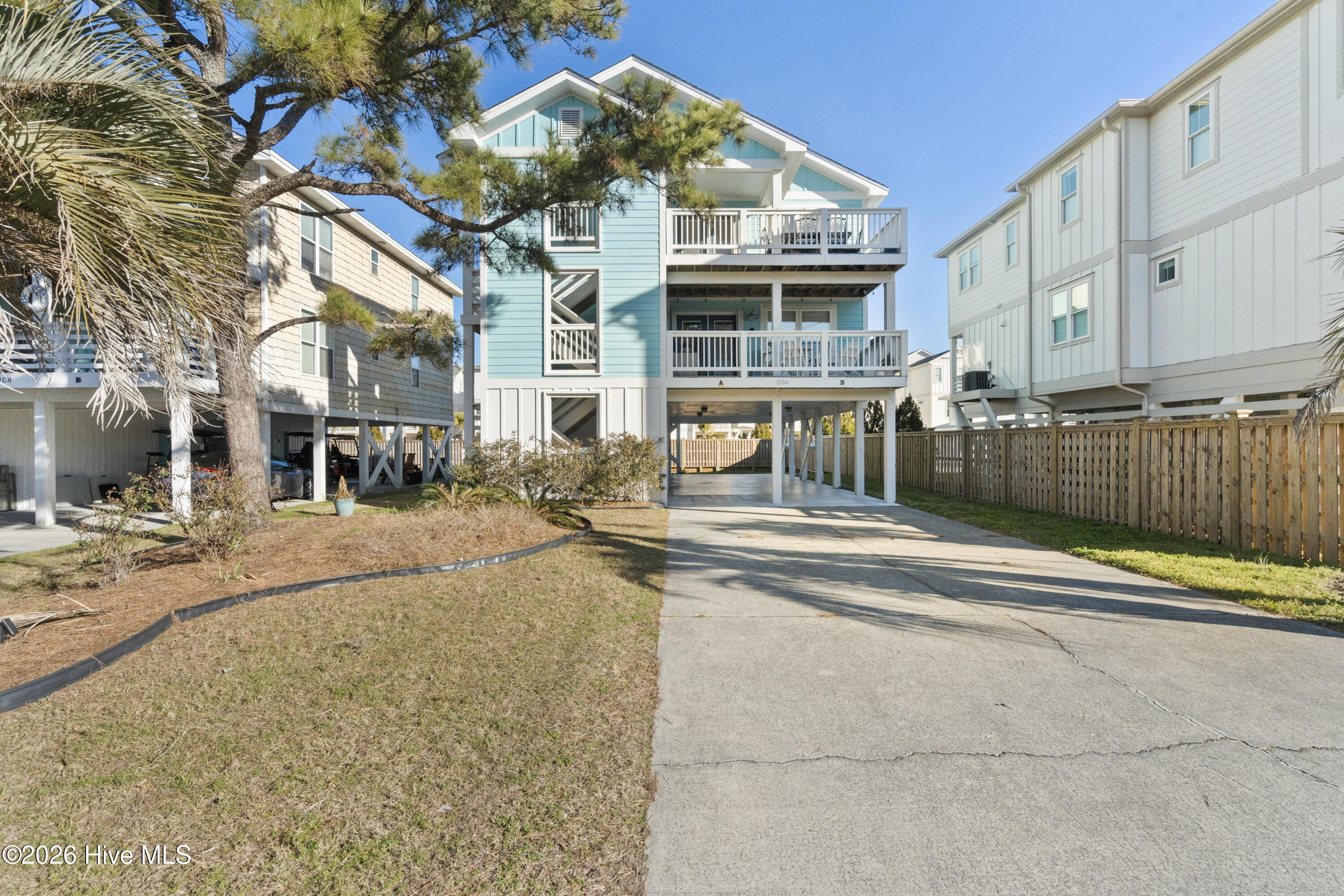 100549941 | Photo 55