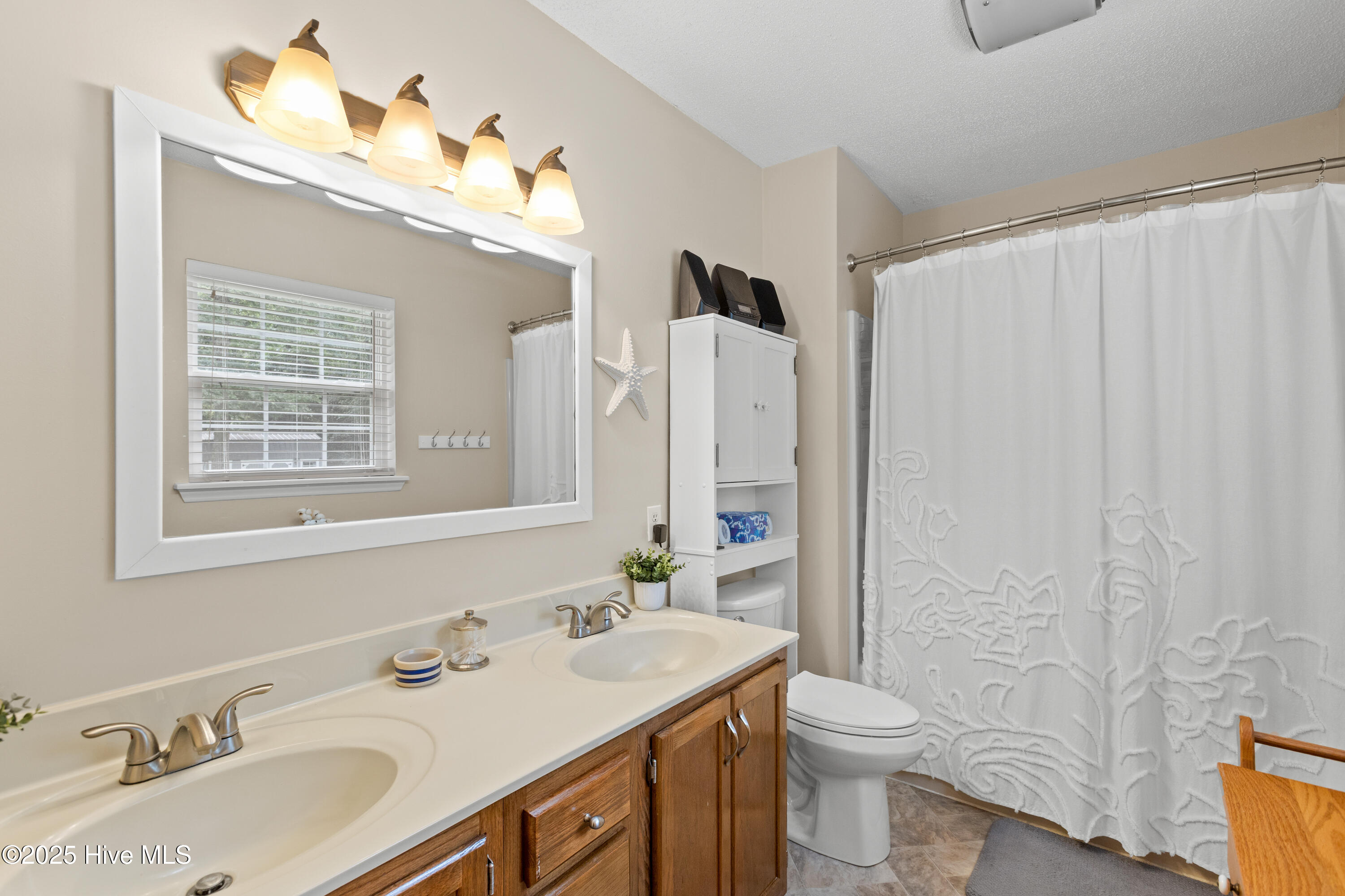 256 S Creek Drive, Jacksonville, NC 28540 – photo 15: 14-22
