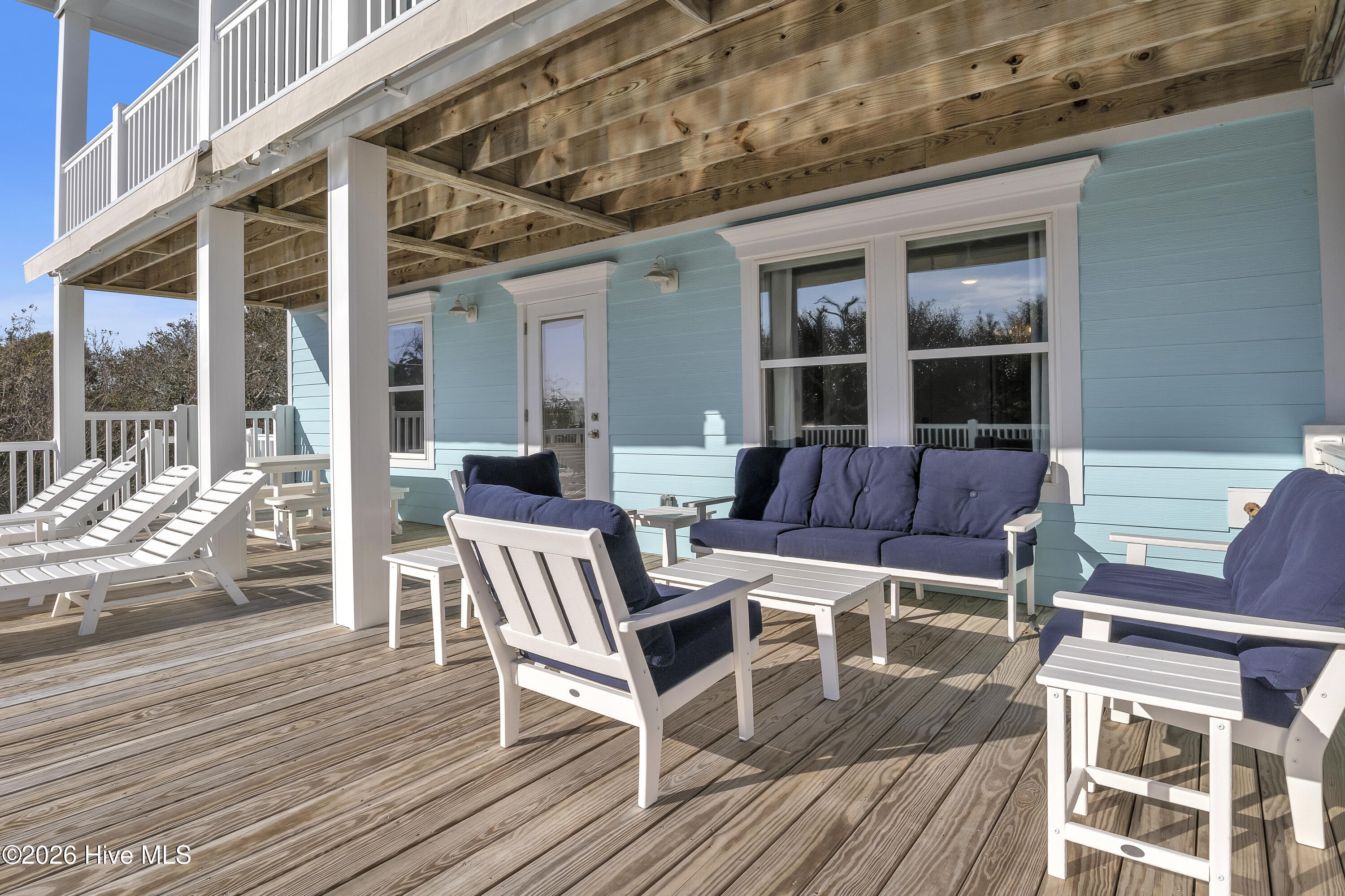 100549565 | Photo 62