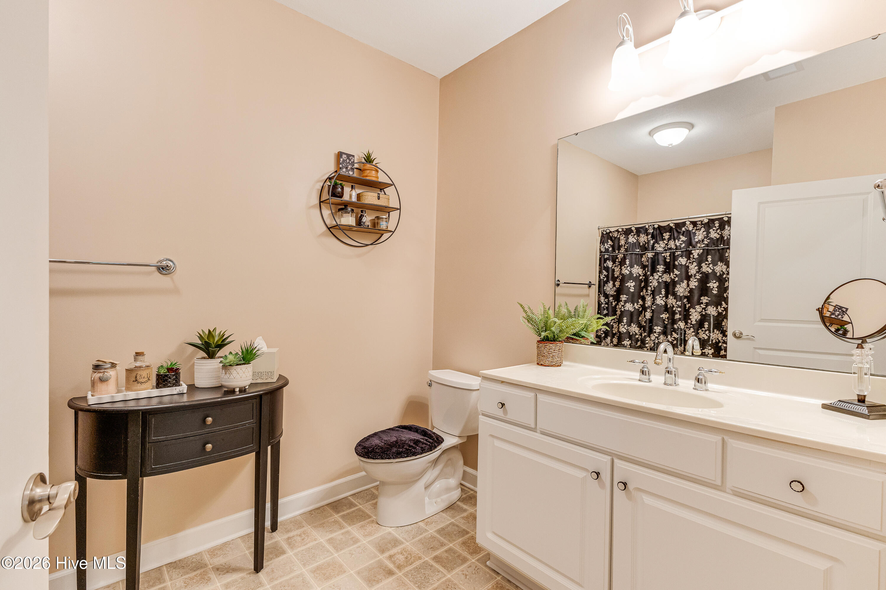 100555725 | Photo 22