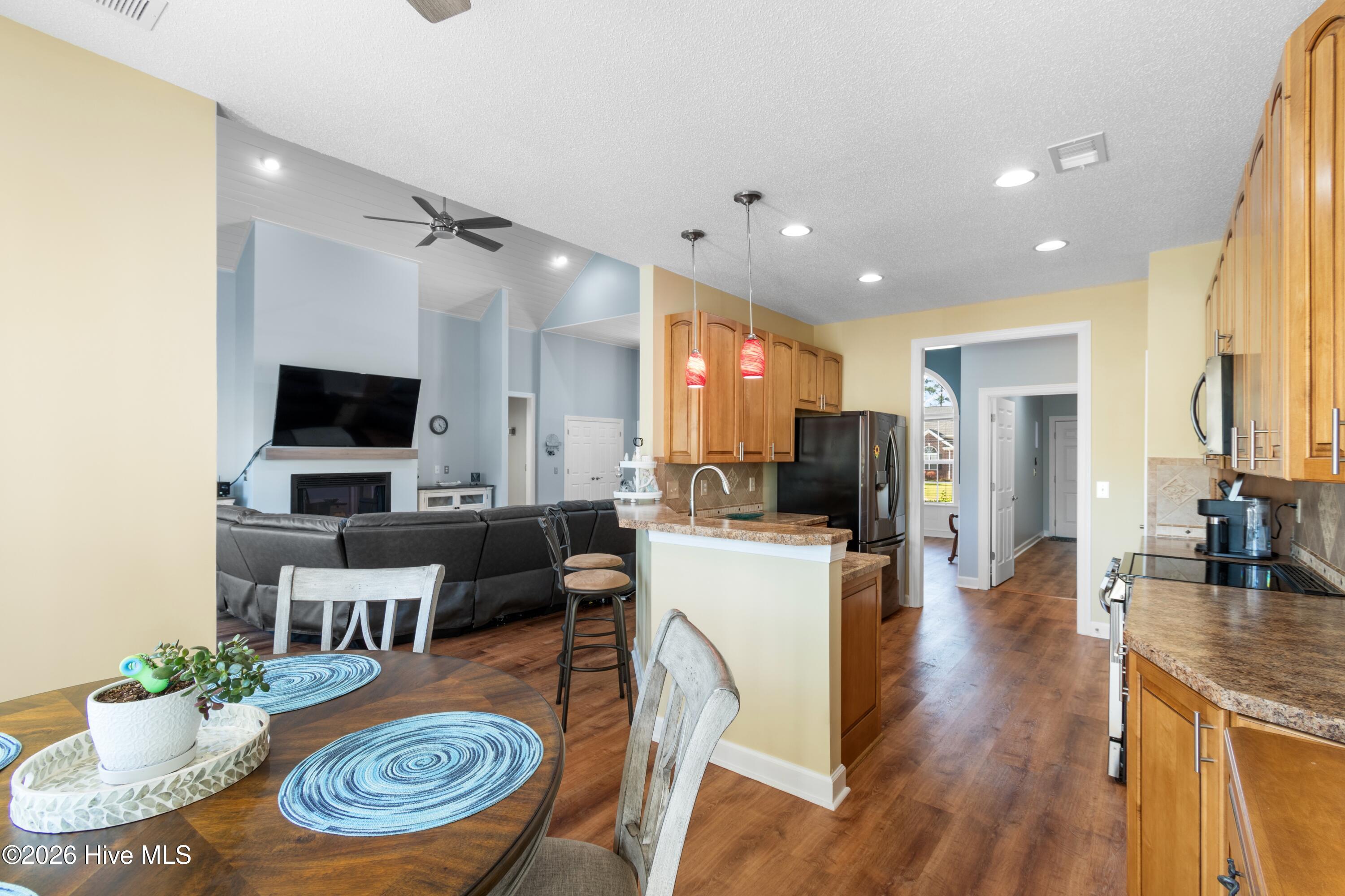 100564906 | Photo 18