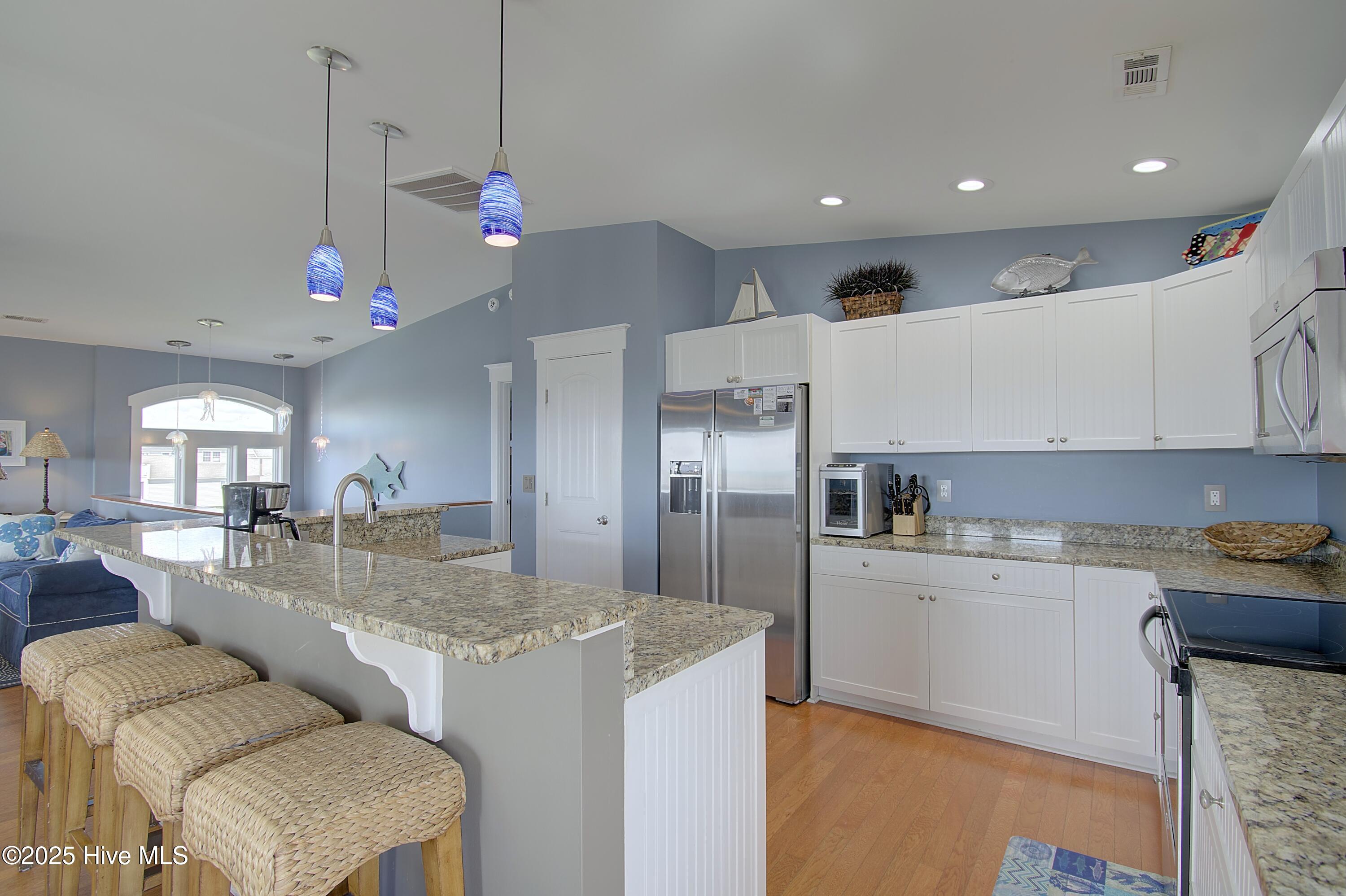 100526525 | Photo 14