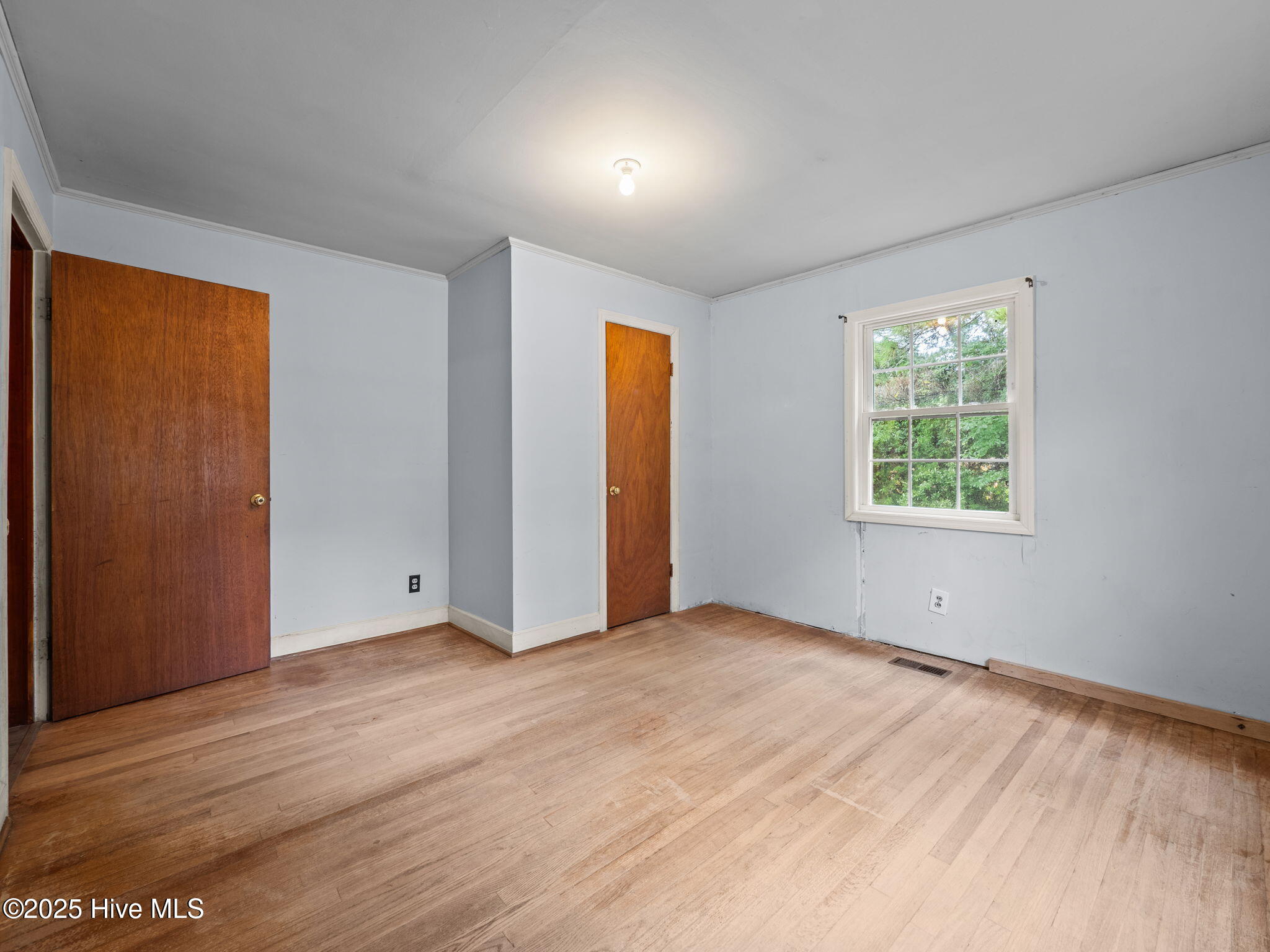 100526593 | Photo 27