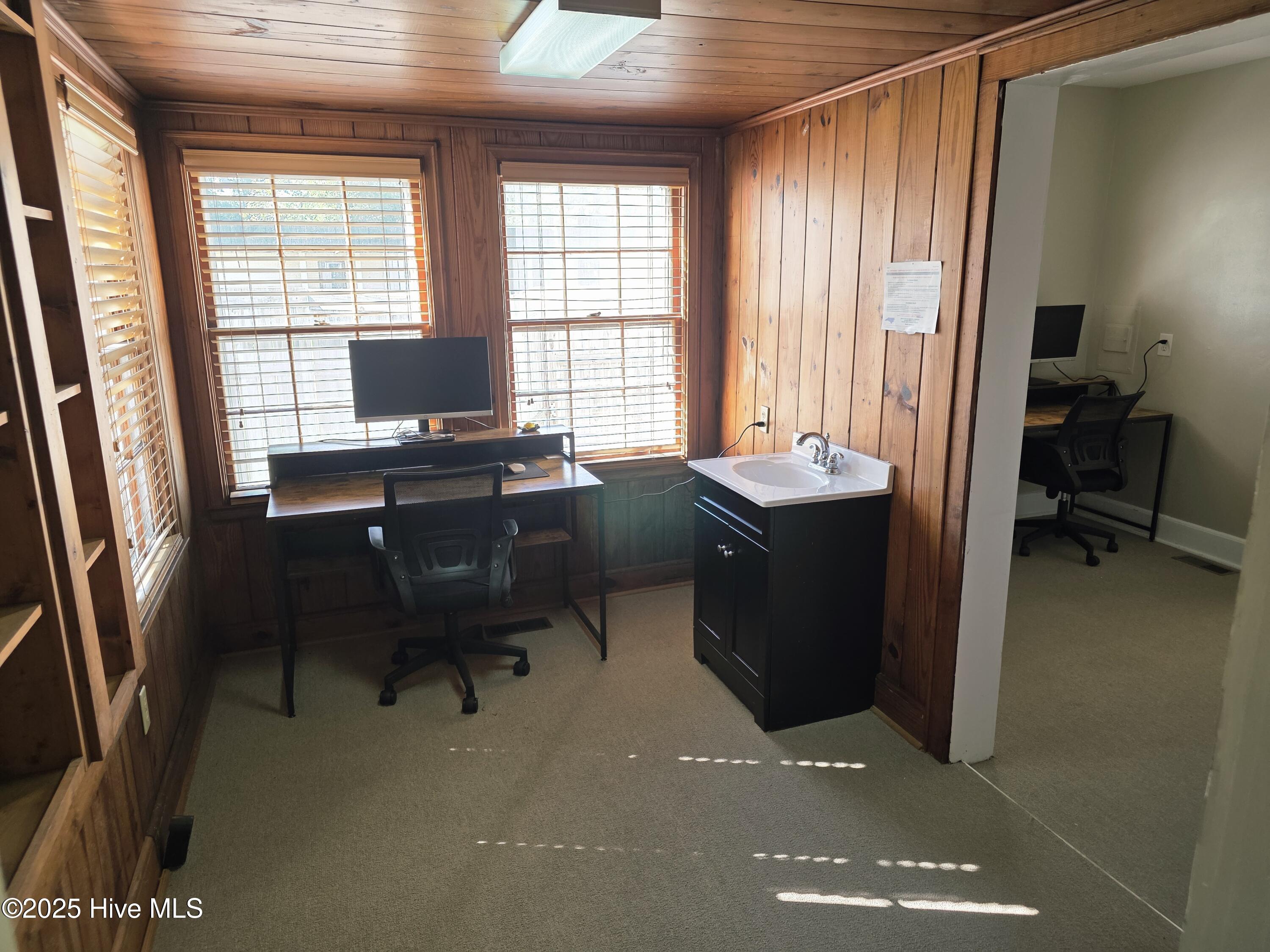 100537644 | Photo 14