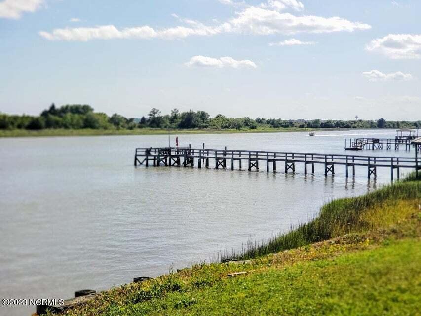 100522610 | Photo 14