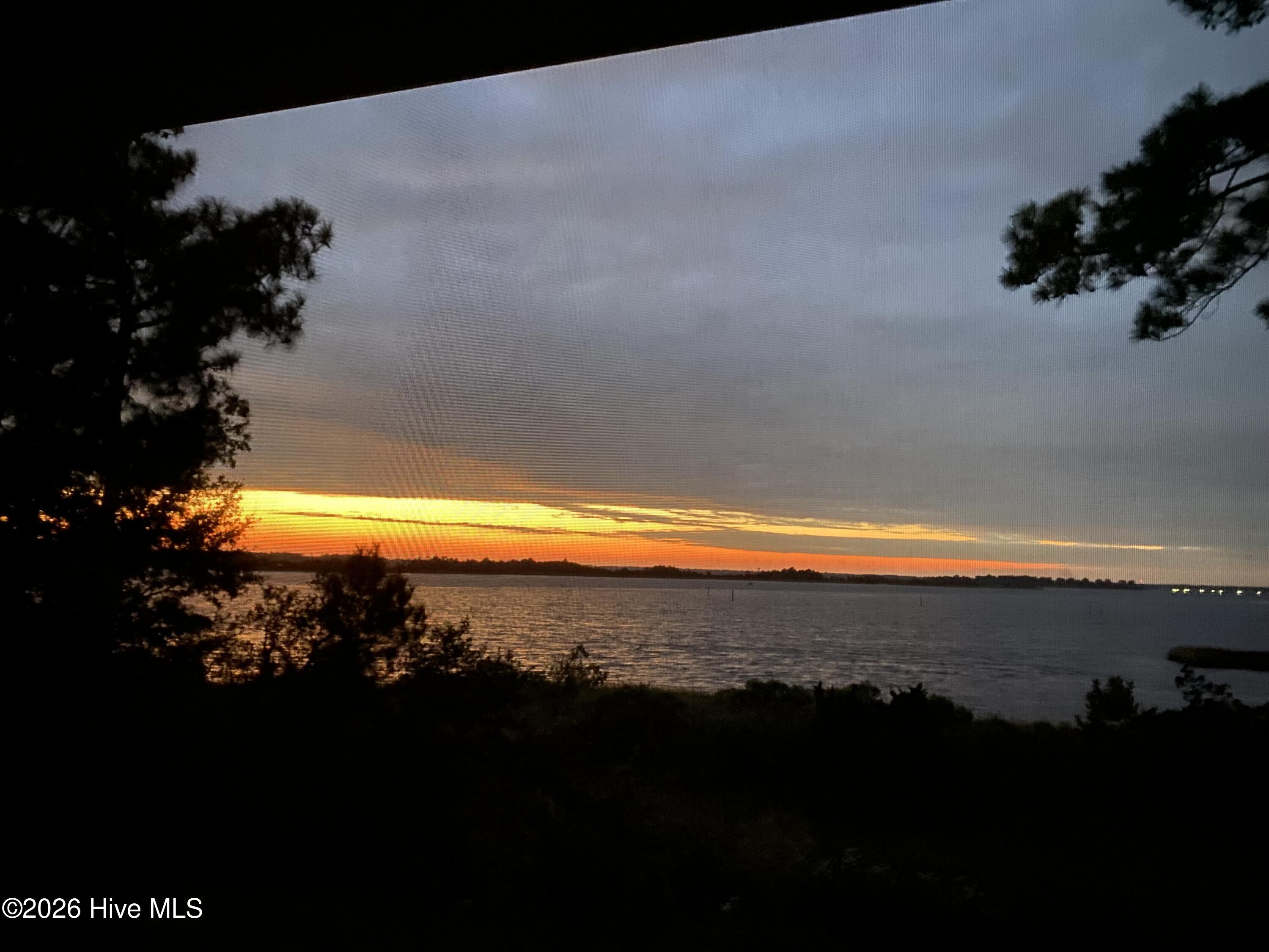 100553352 | Photo 73