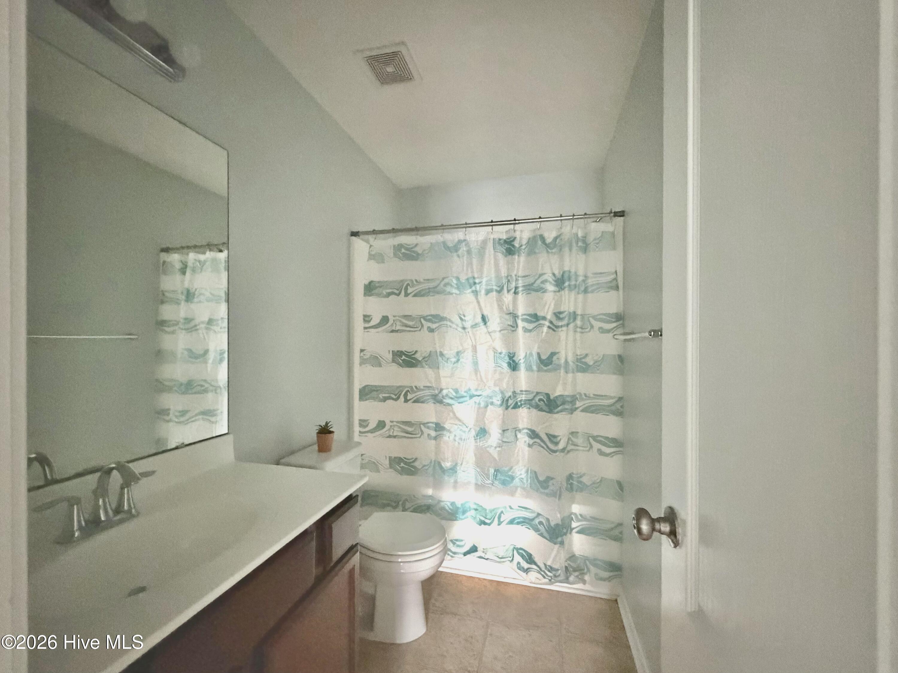 100561951 | Photo 10