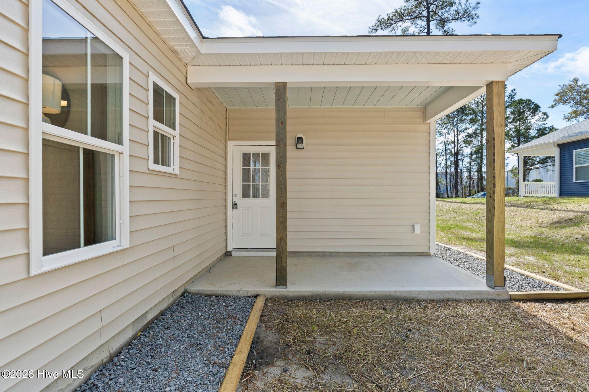 100558463 | Photo 45