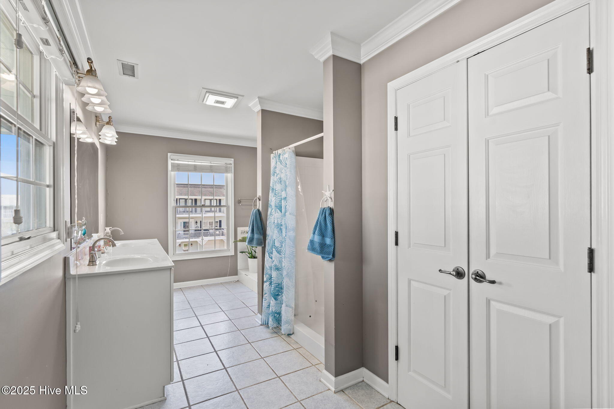 124 Halstead Street, Holden Beach, NC 28462 – photo 17: 16-web-or-mls-15
