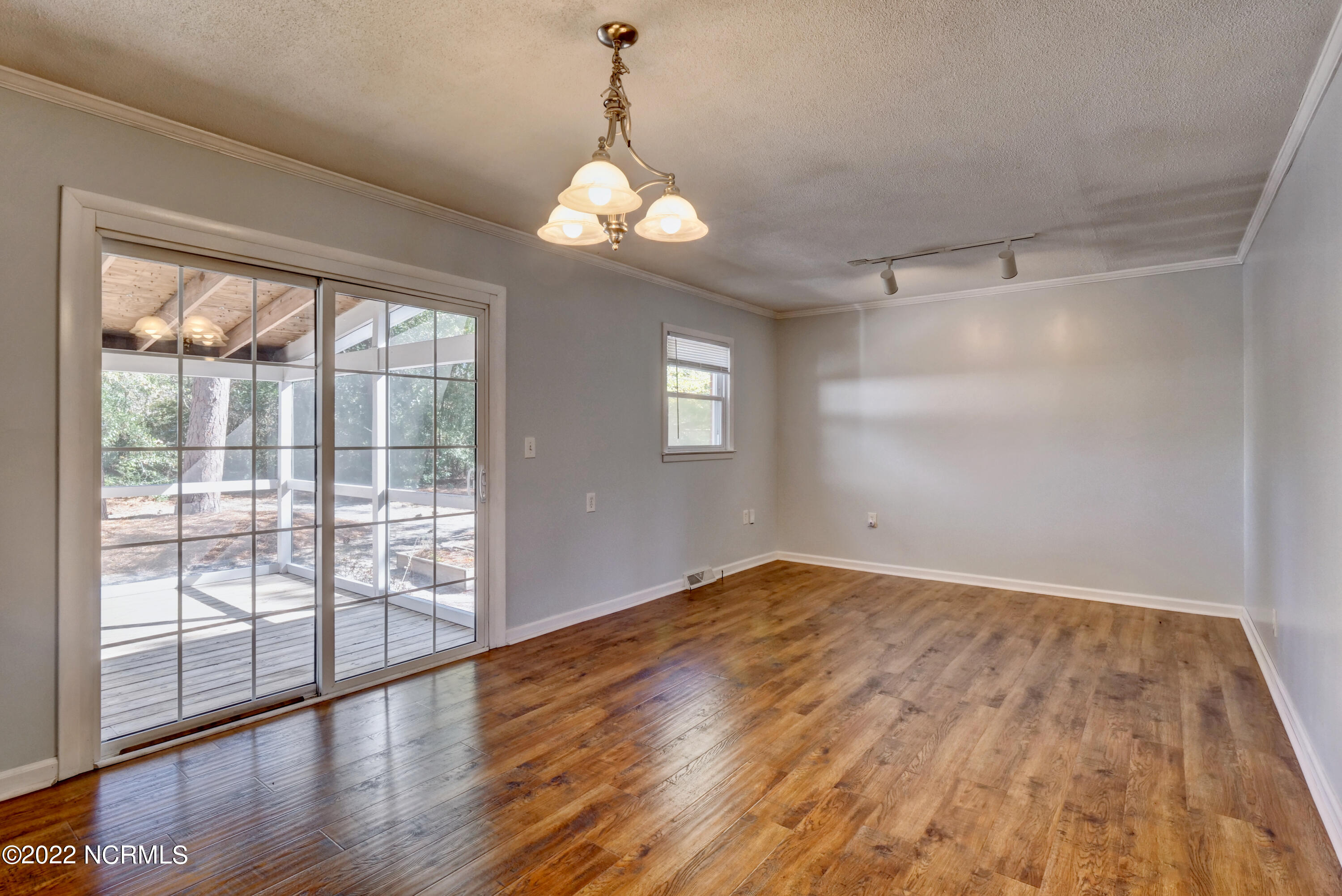 100547512 | Photo 10