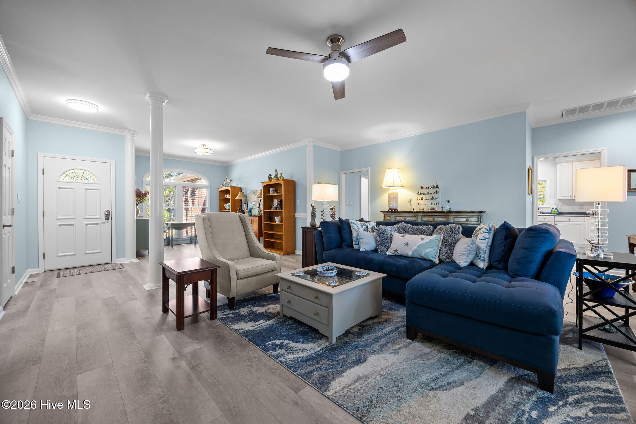 100547284 | Photo 15