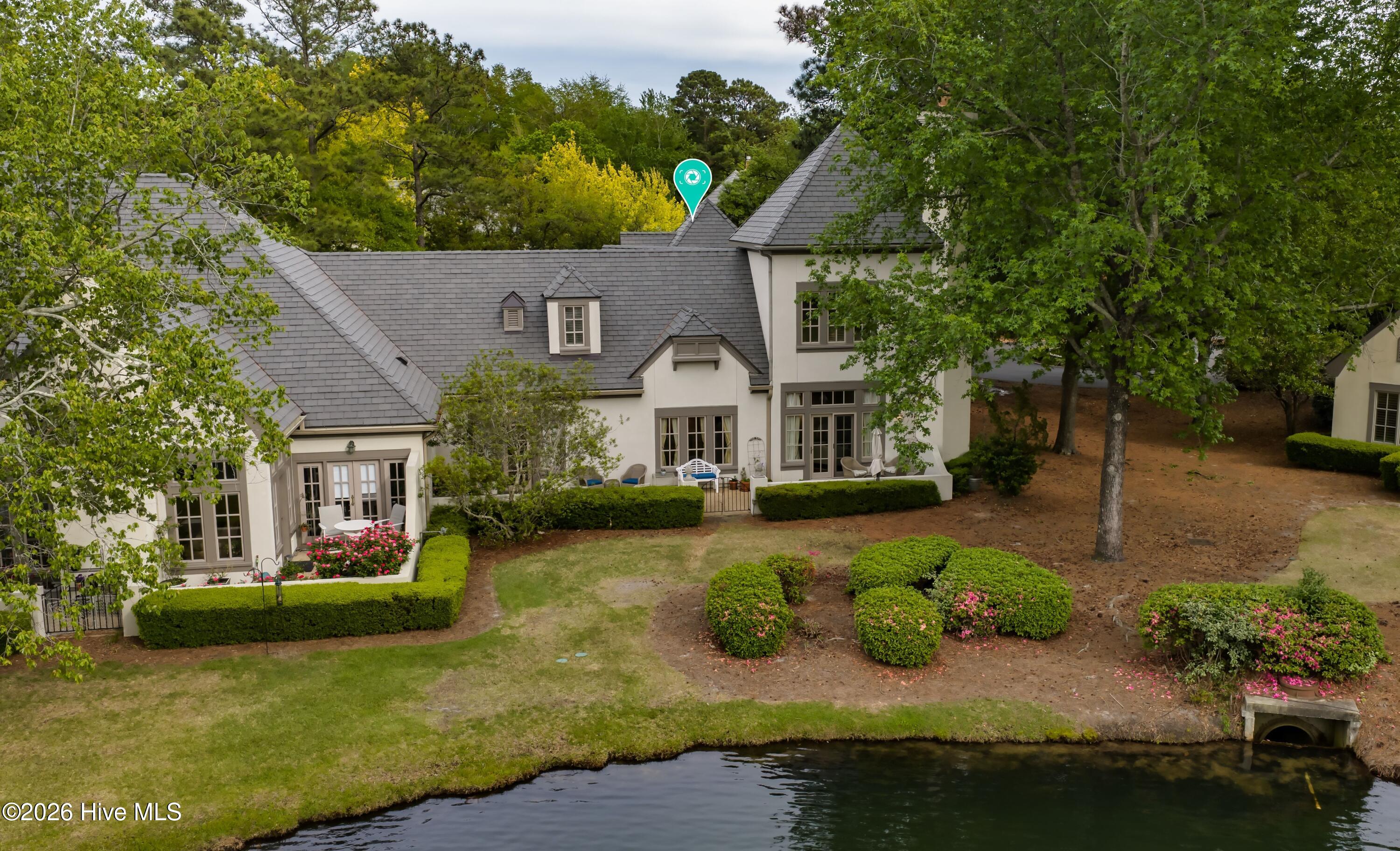 100567491 | Photo 49