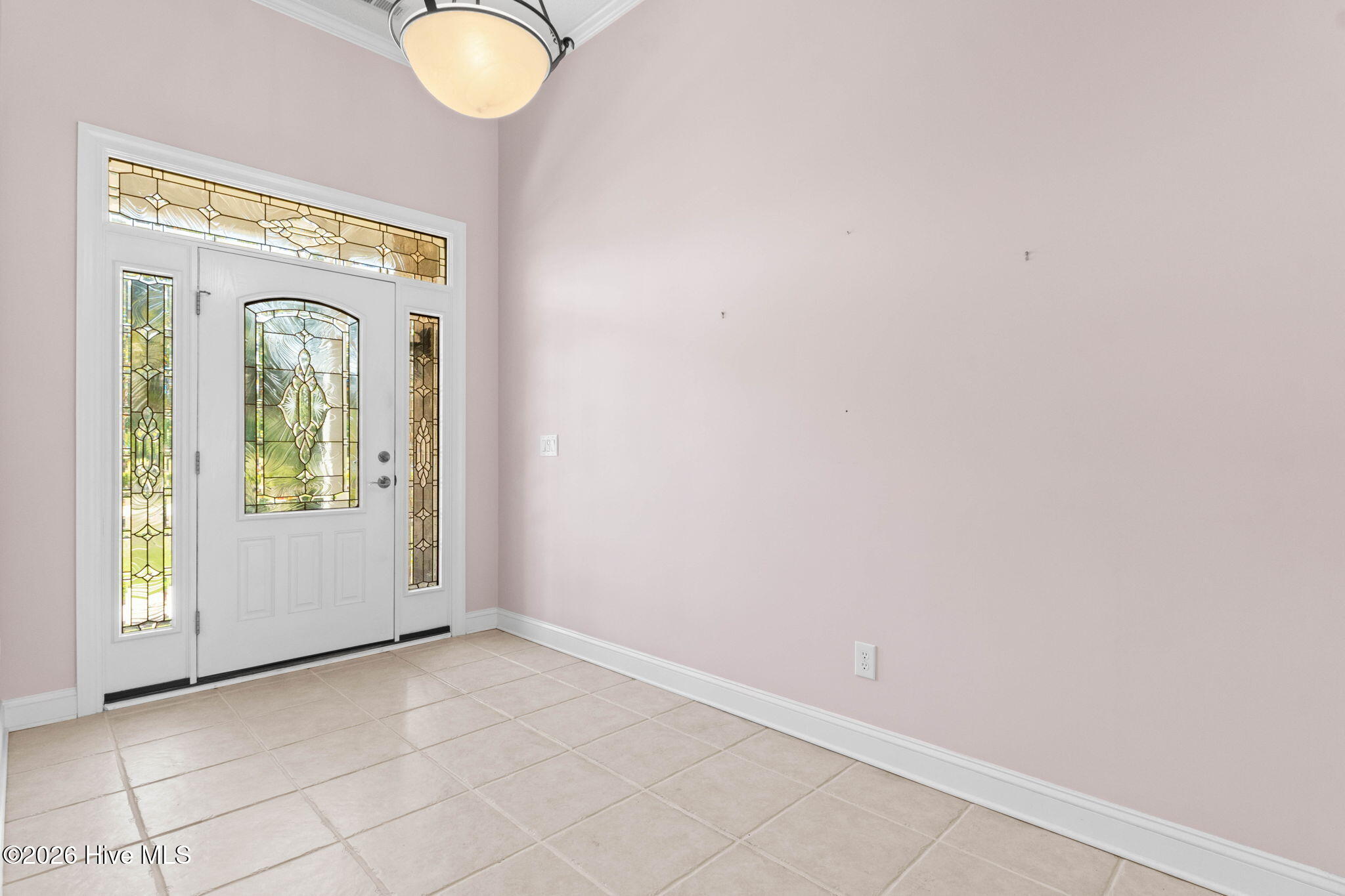 100567537 | Photo 15