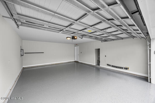 100568075 | Photo 20