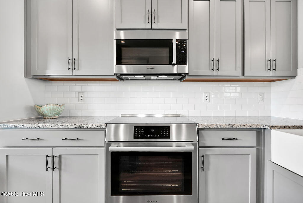 100566237 | Photo 30