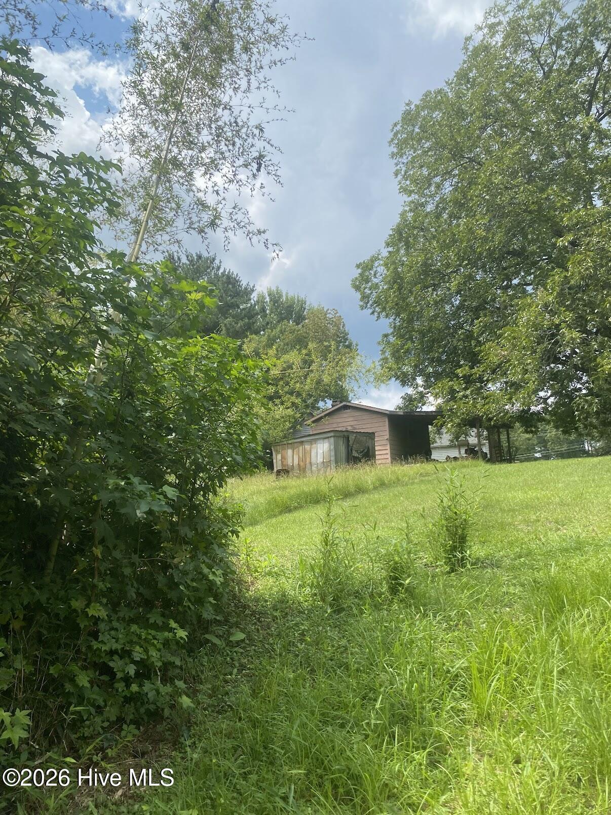 Photo 6 of Single family home for sale at 305 Pinehurst Ave, Carthage, NC 28327 | MLS# 100600883 | Listing updated on 2026-09-02