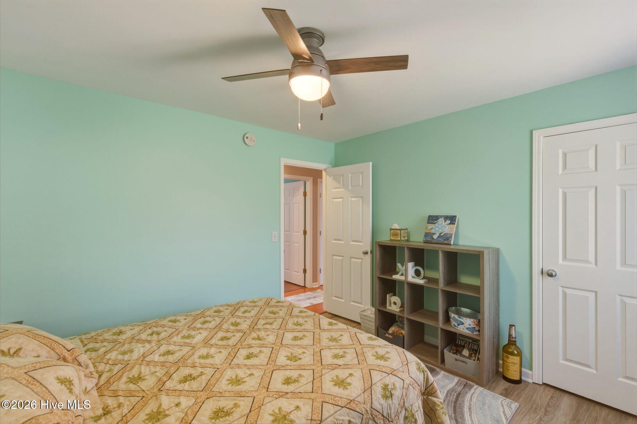 100562686 | Photo 28