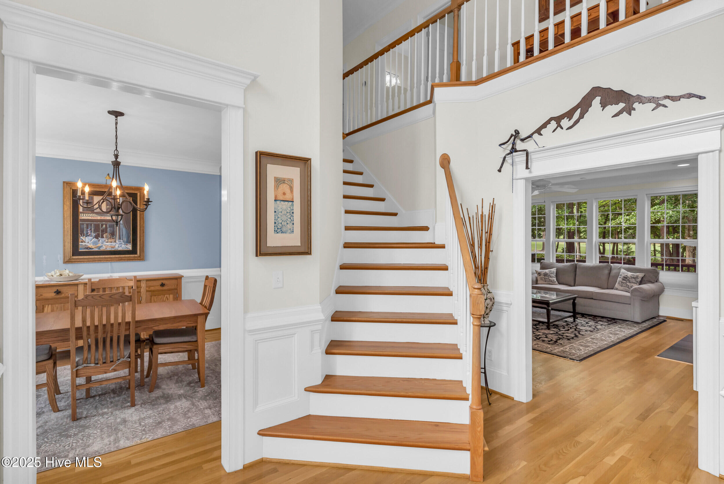 100548095 | Photo 43