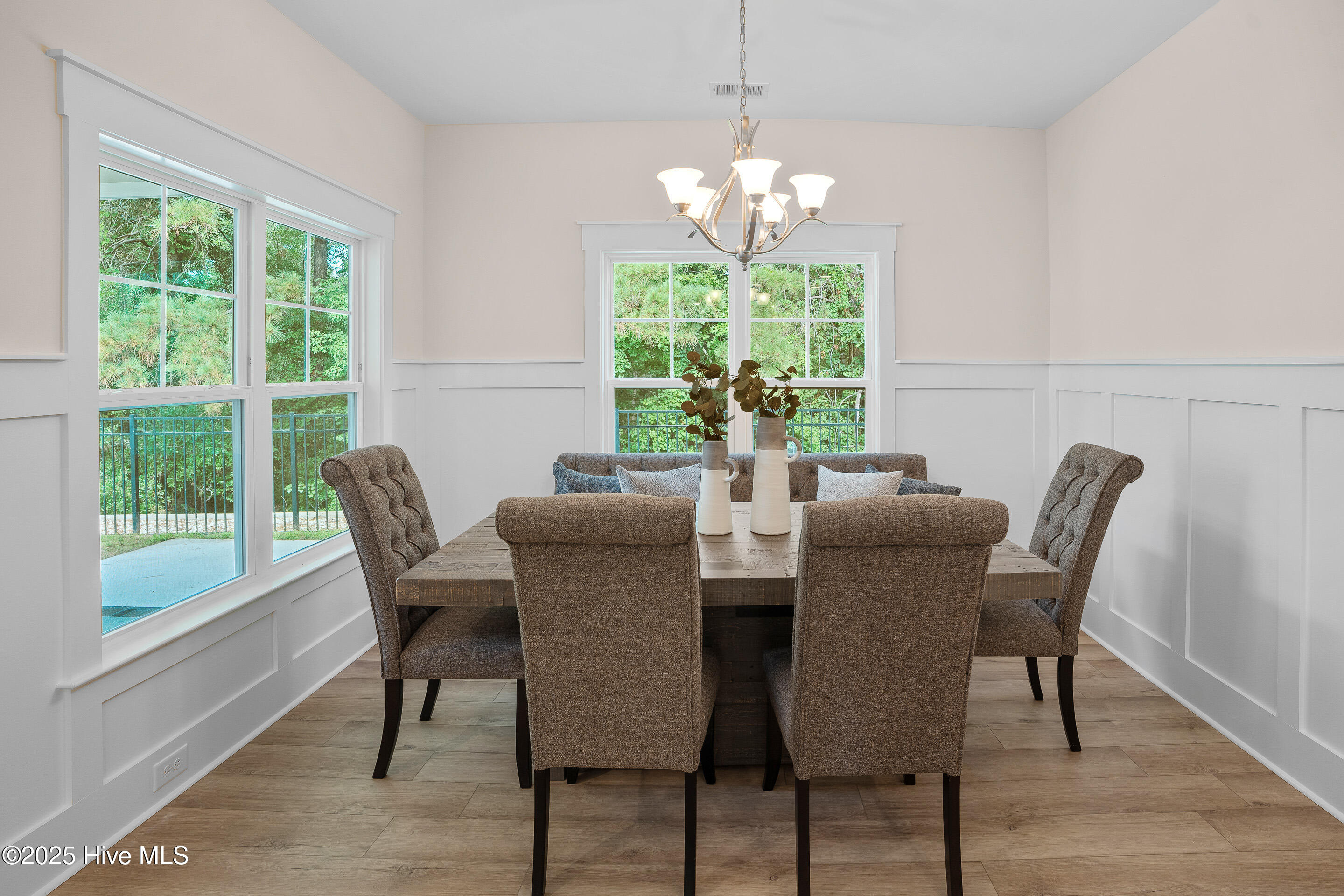 100483922 | Photo 19