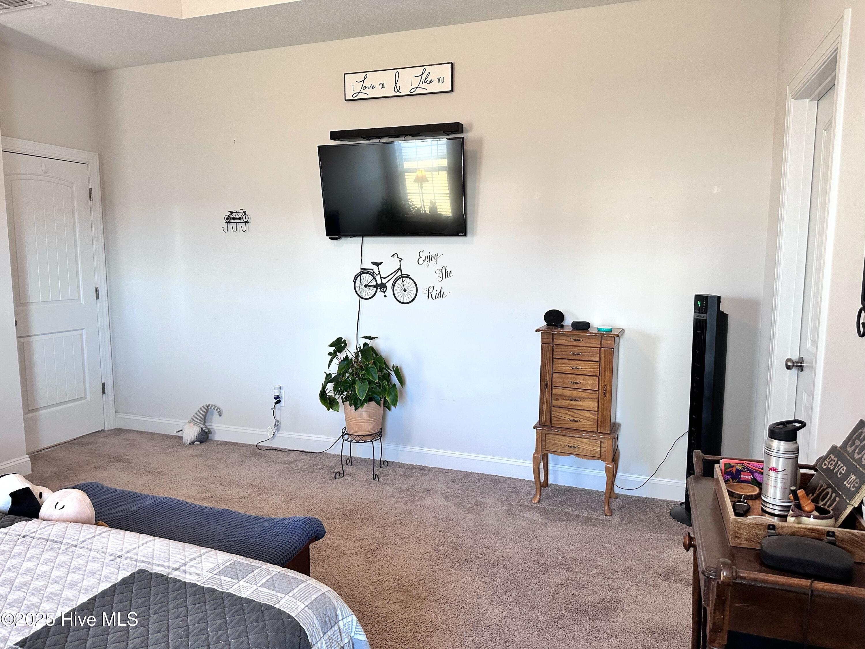 100540901 | Photo 45