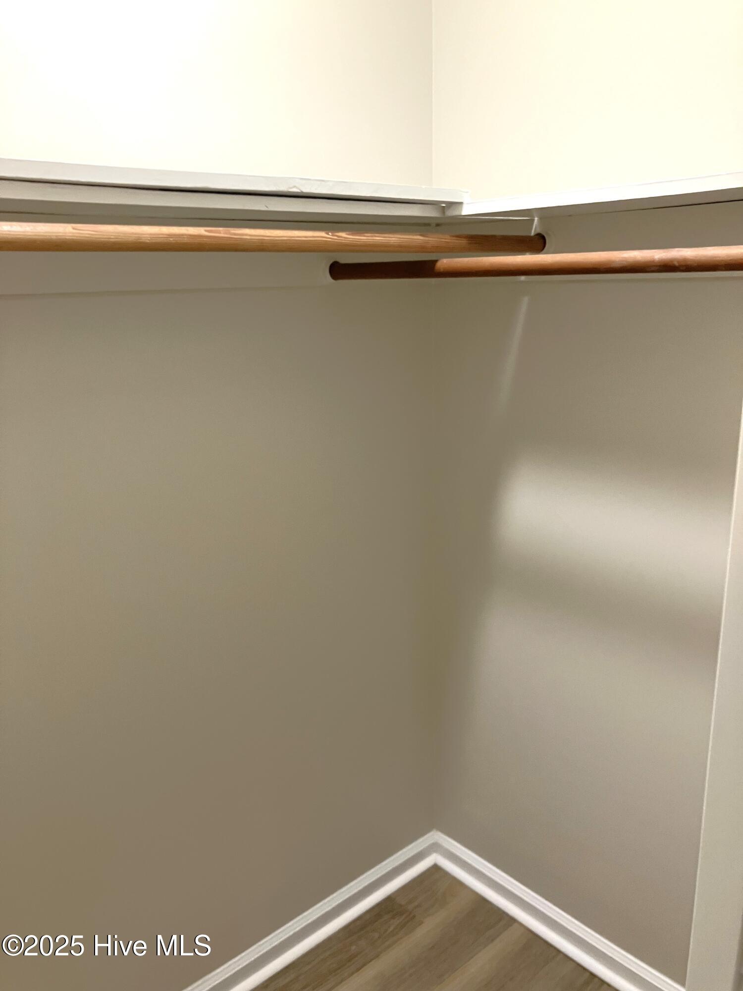 100545920 | Photo 22