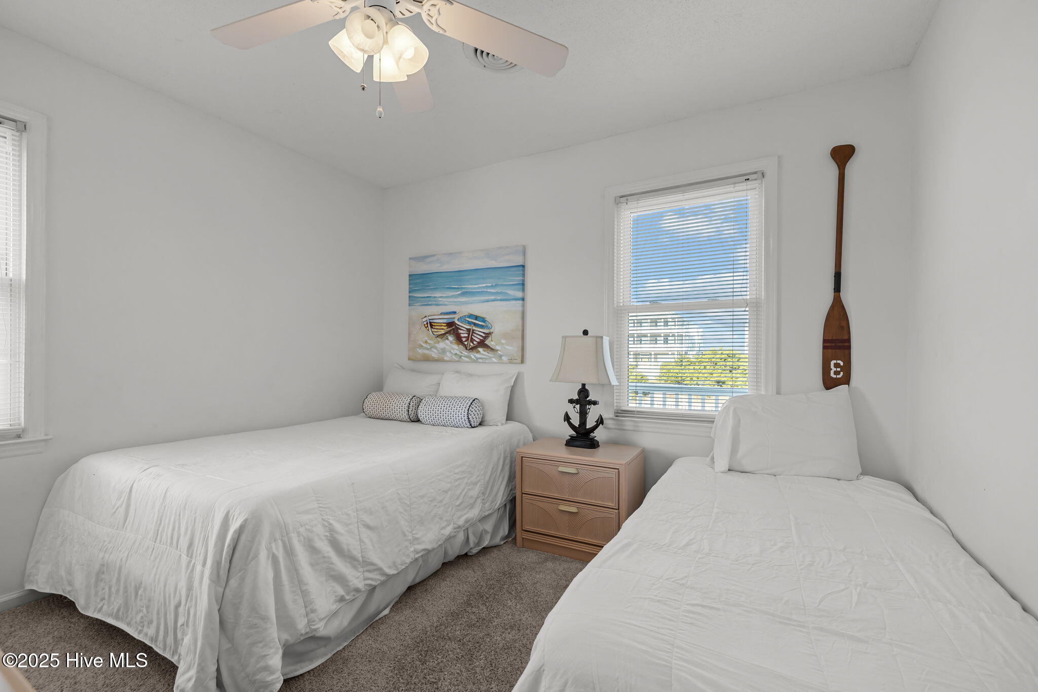 100543368 | Photo 40