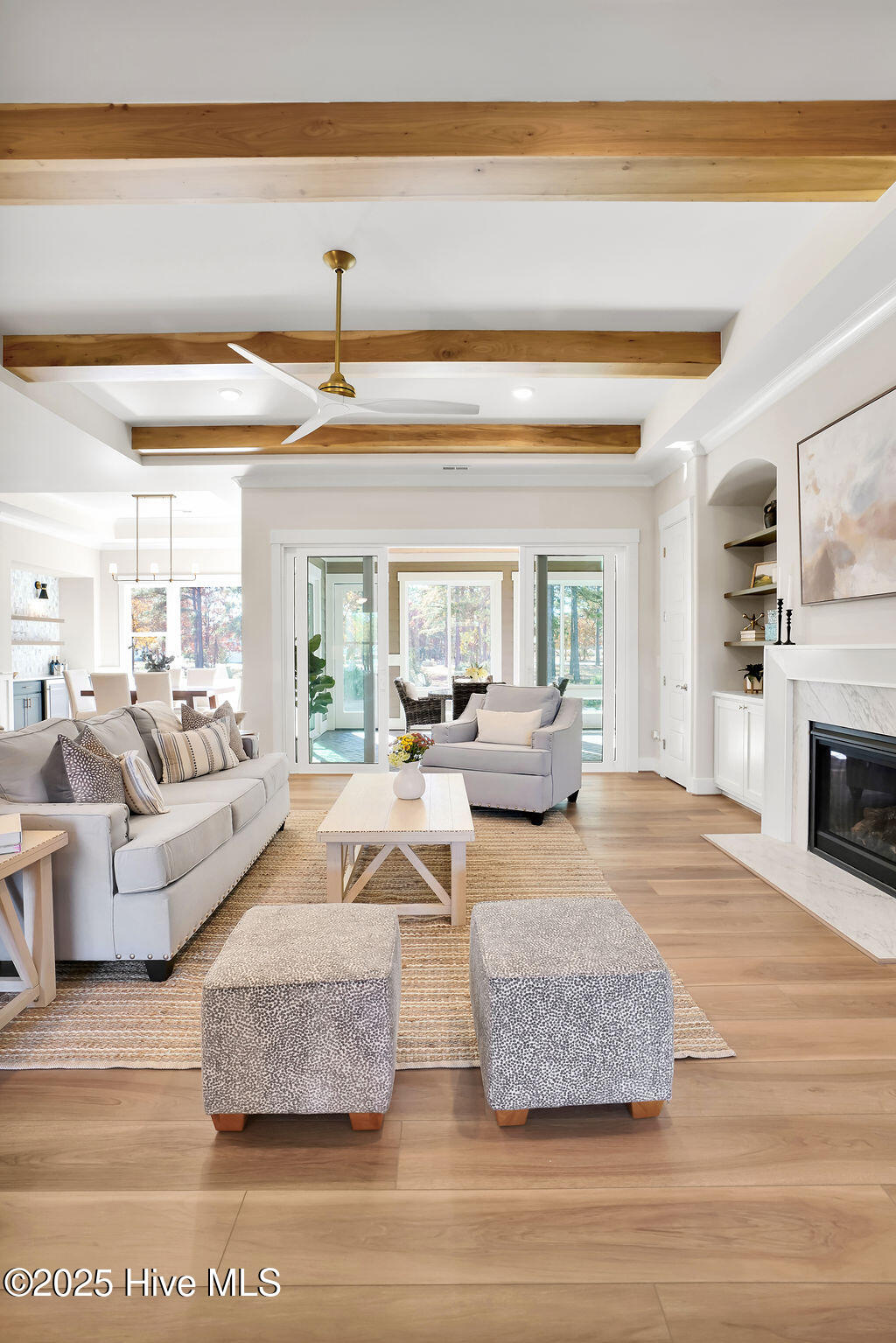 100529674 | Photo 32