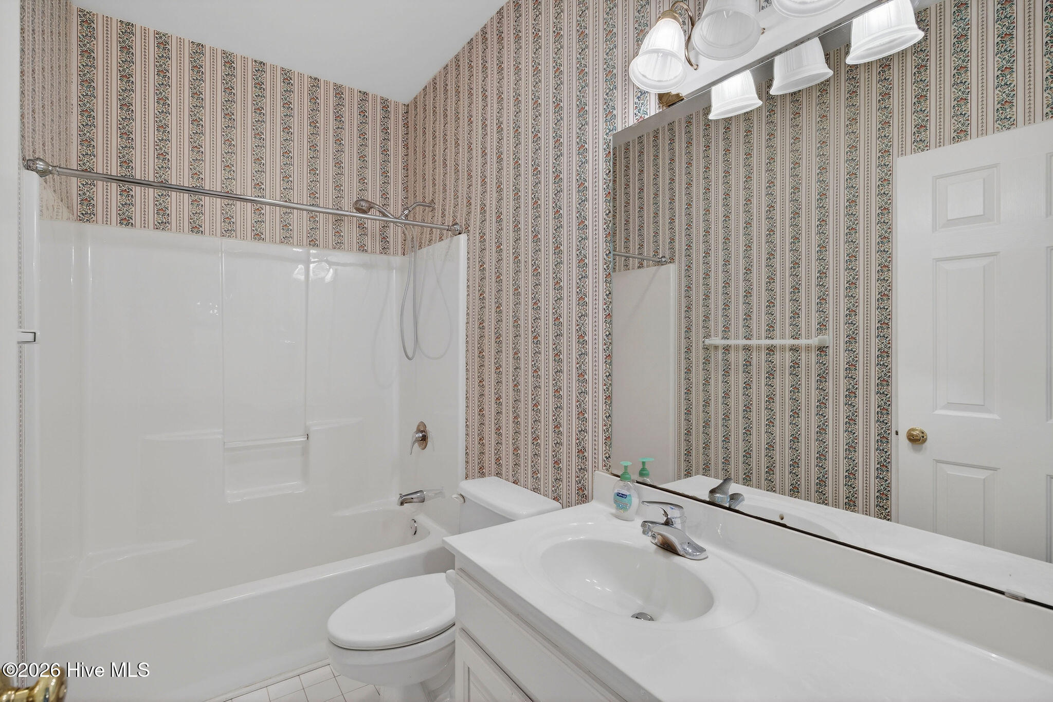 100551519 | Photo 36