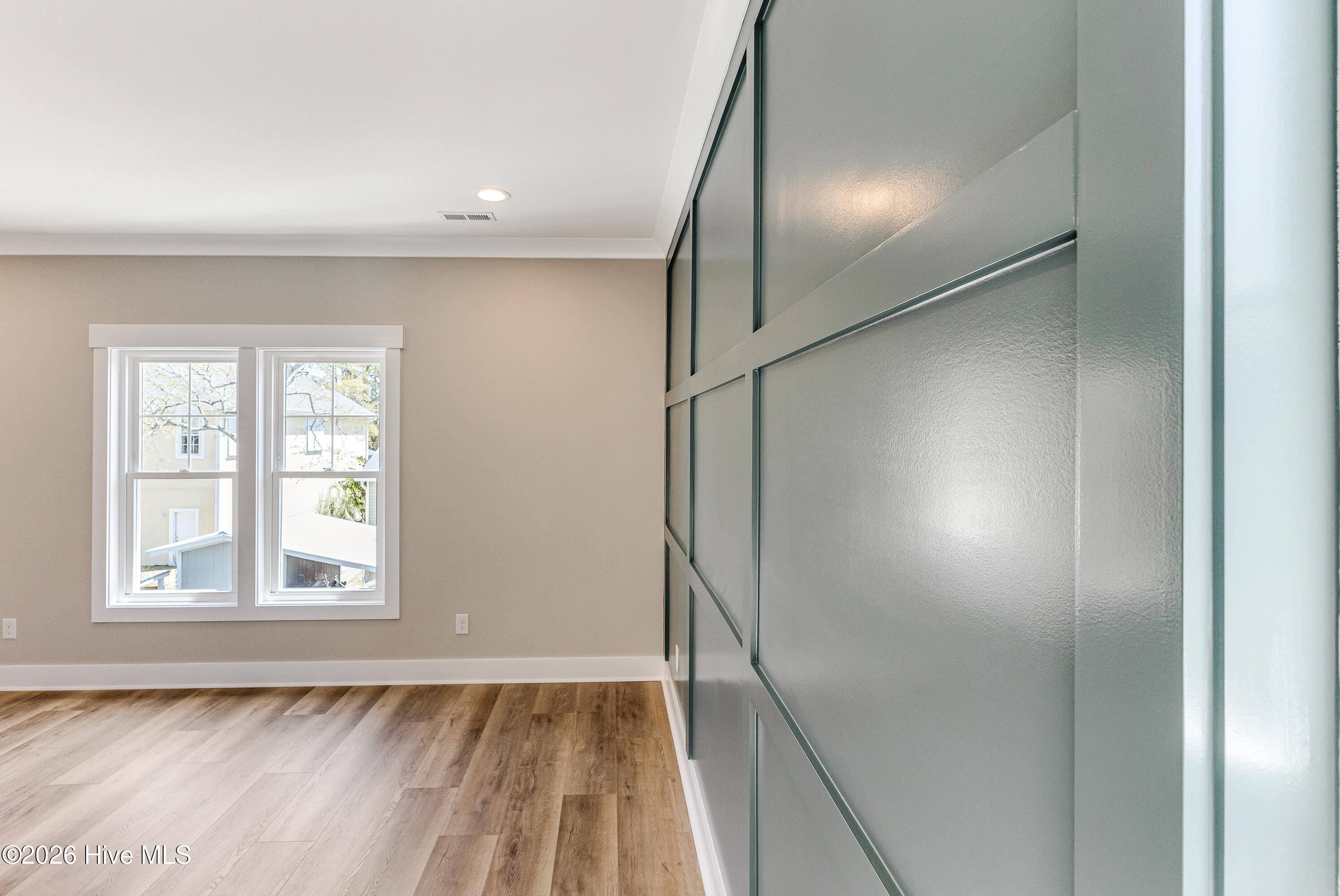 100564365 | Photo 31