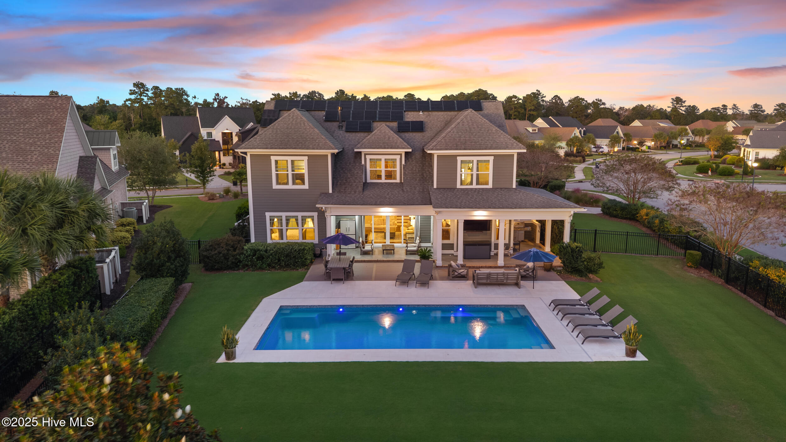 100536655 | Photo 72