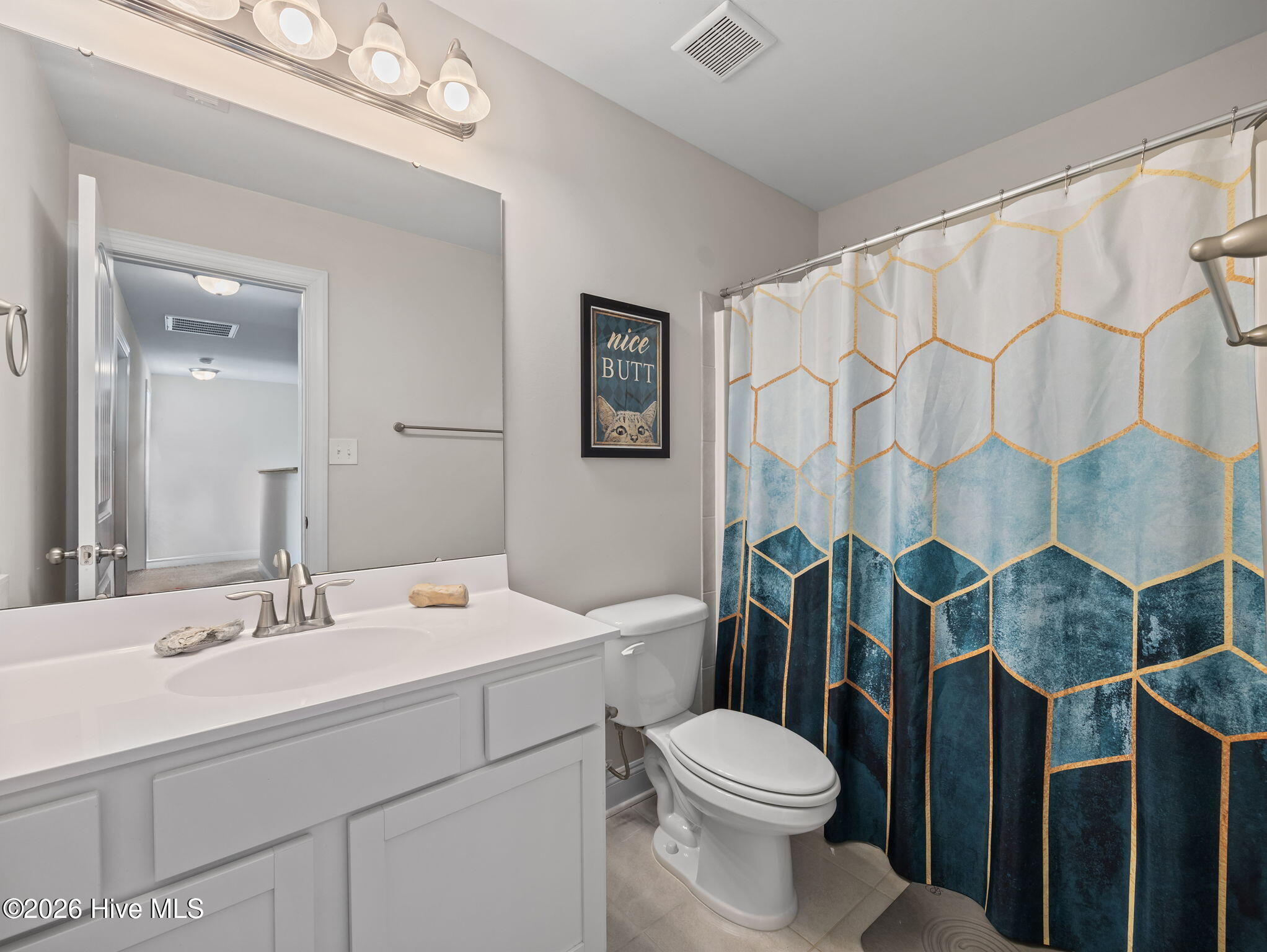 100564865 | Photo 30