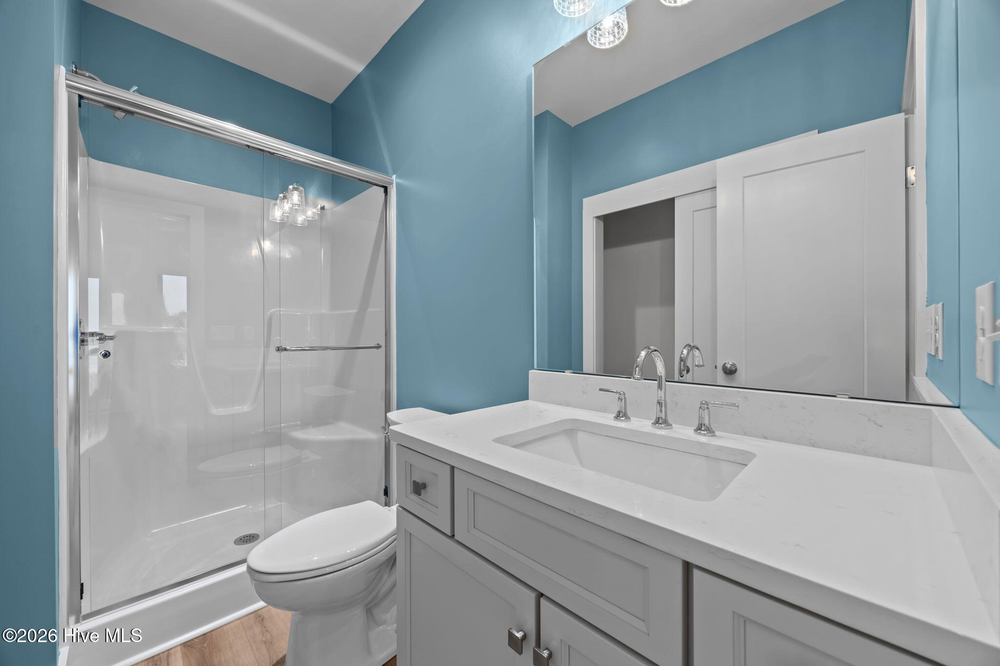 100552819 | Photo 36