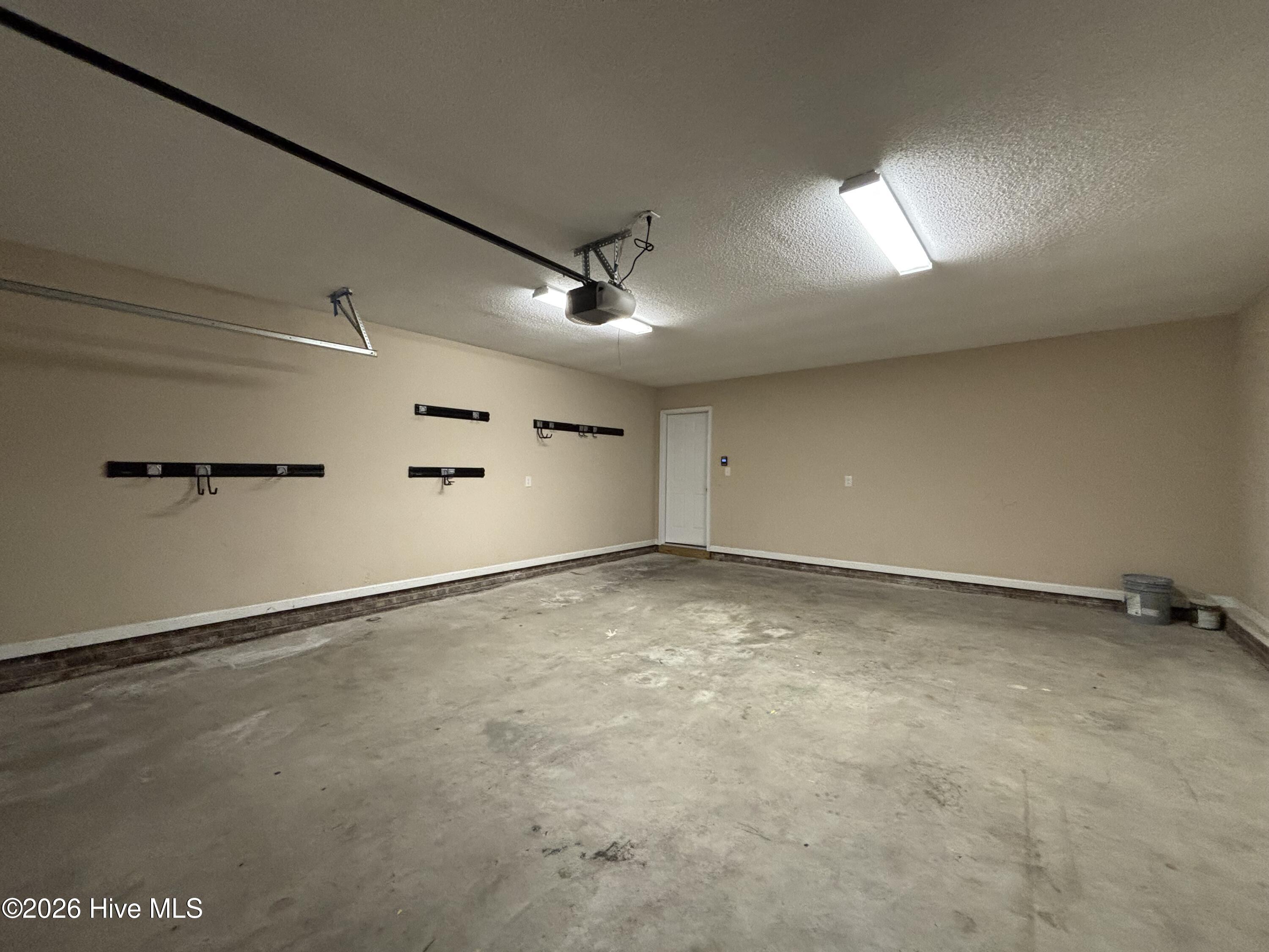 100552986 | Photo 31